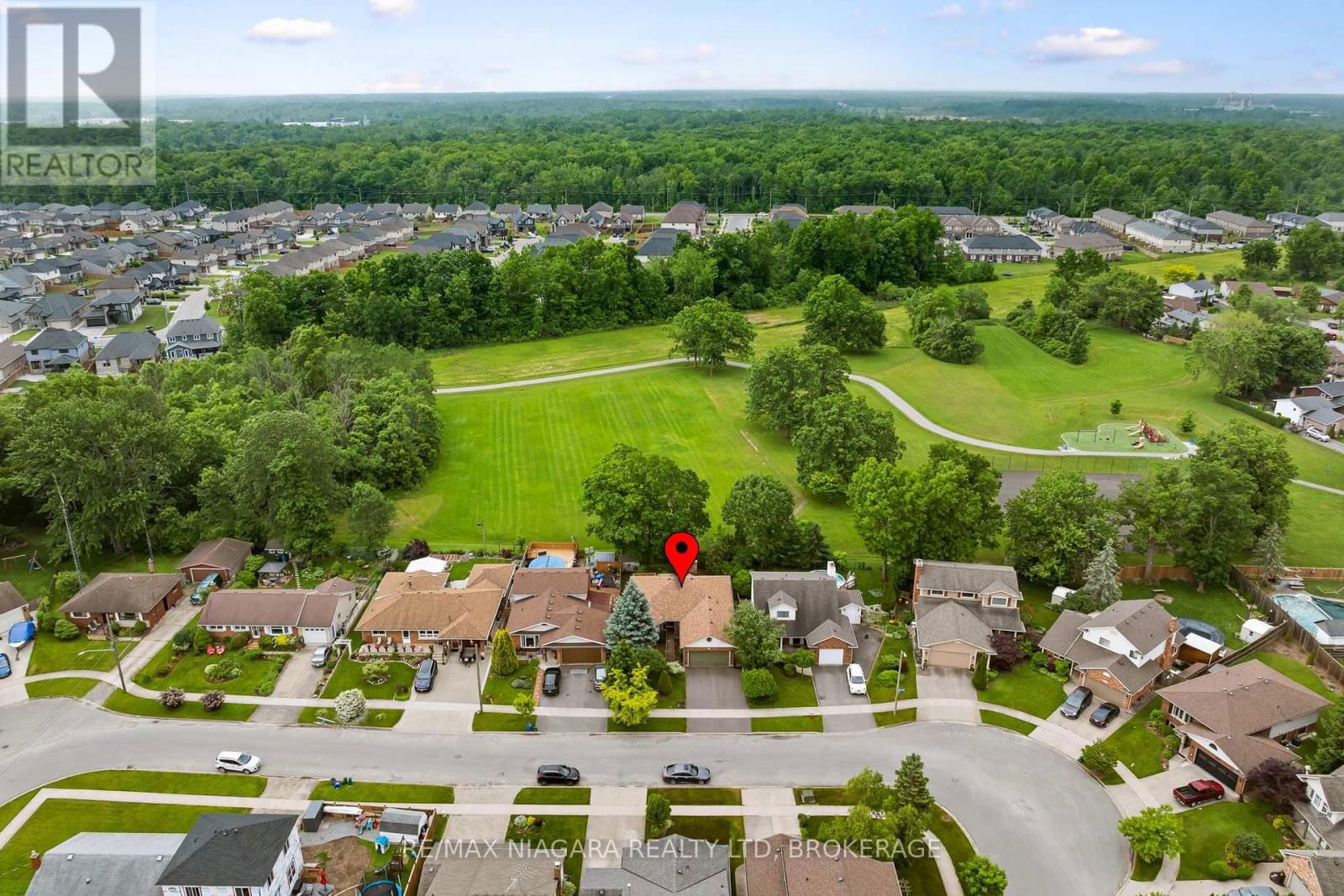 7534 MERRITT AVENUE Image 39