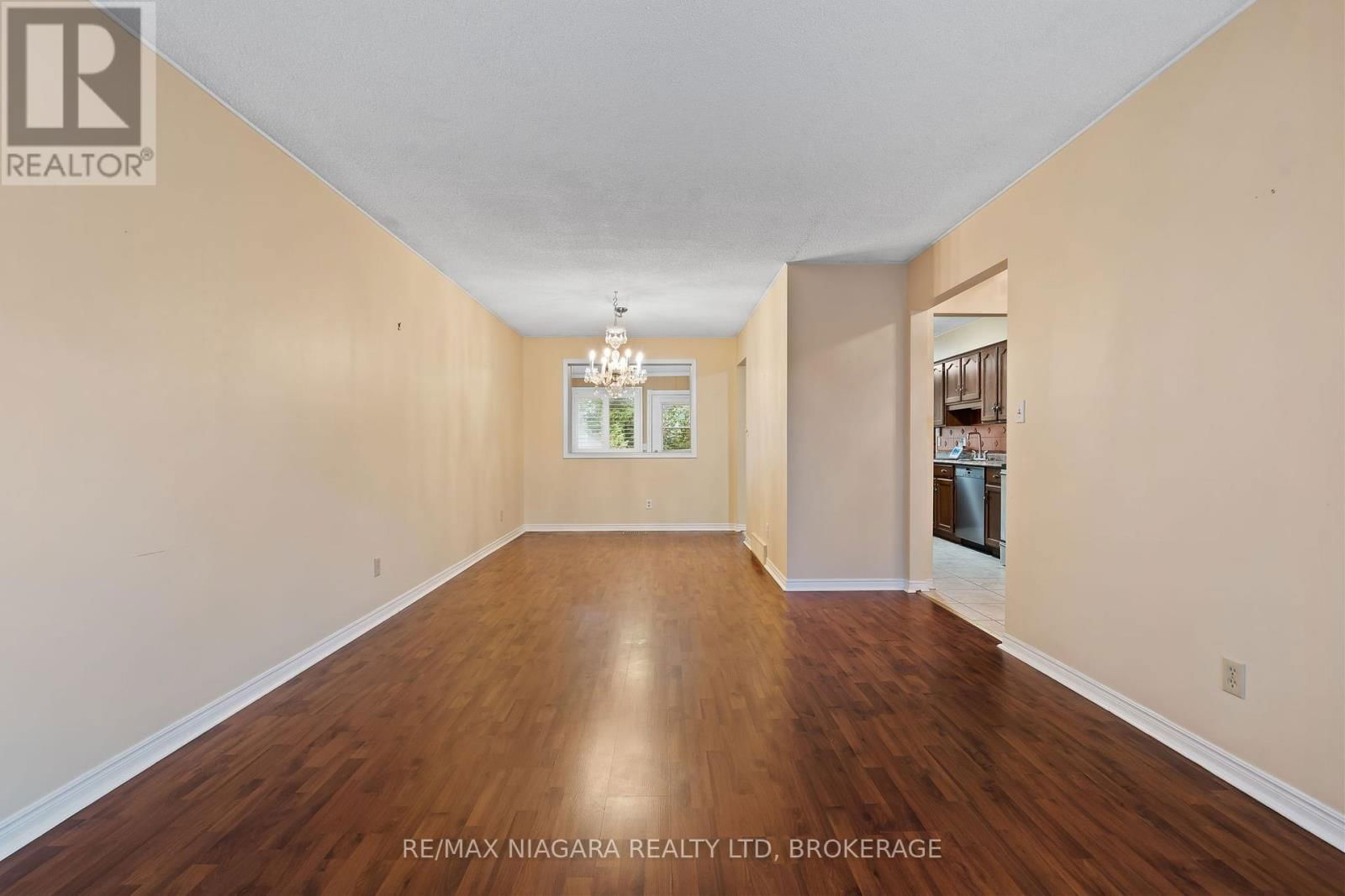 7534 MERRITT AVENUE Image 7
