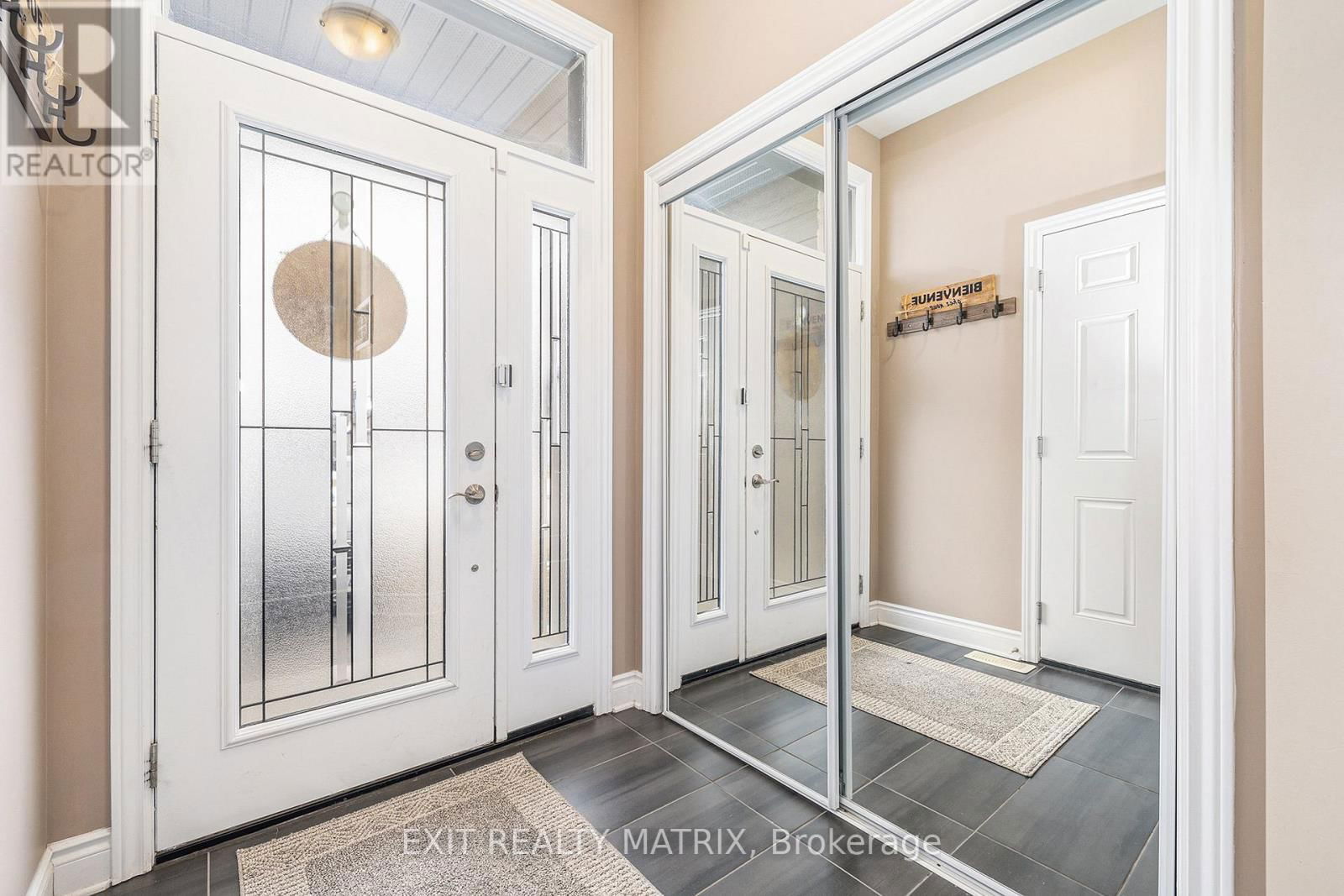 214 ARGILE STREET Image 3