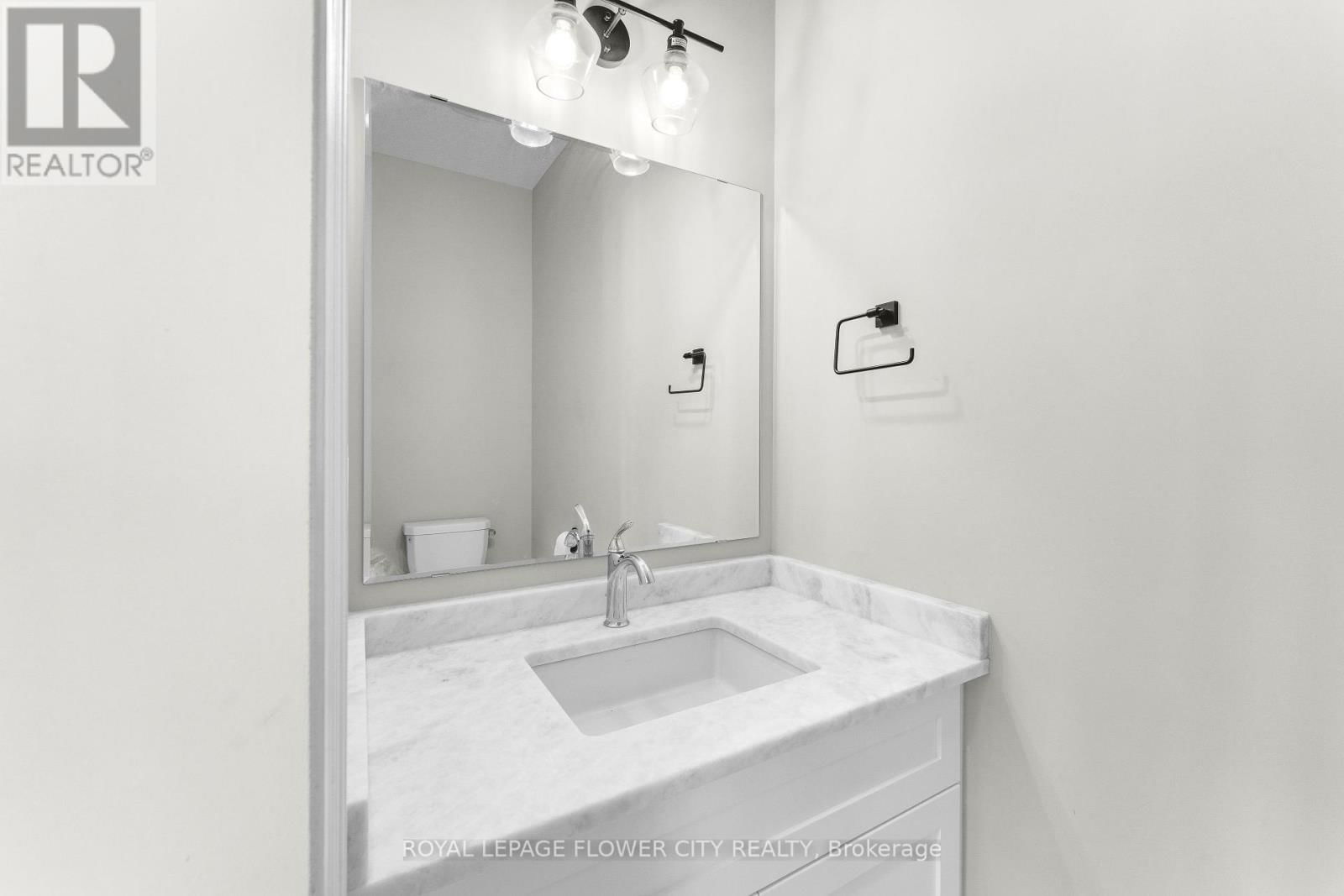 103 BEECH BOULEVARD Image 17