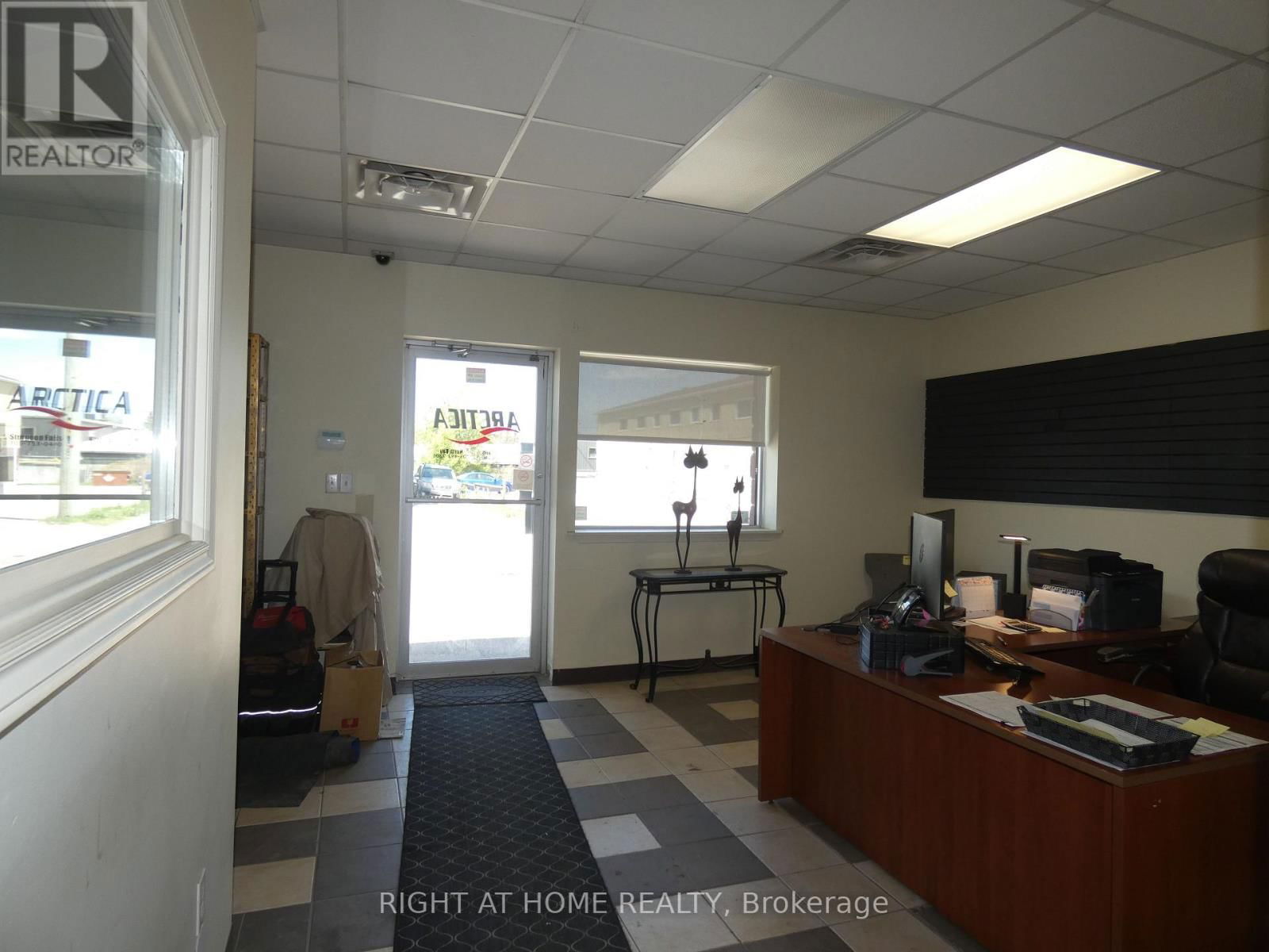 1319 HAMMOND STREET Image 11