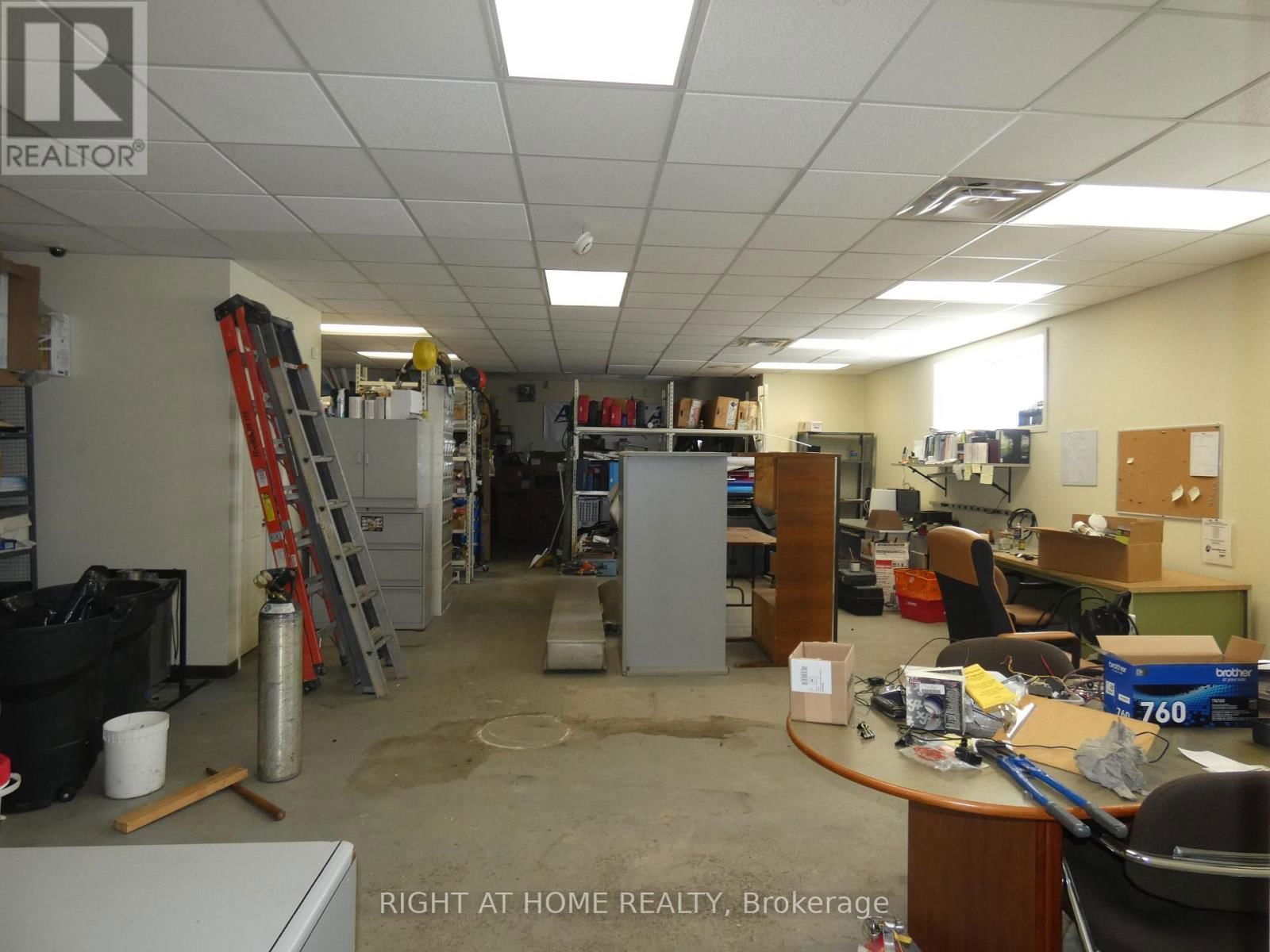 1319 HAMMOND STREET Image 12