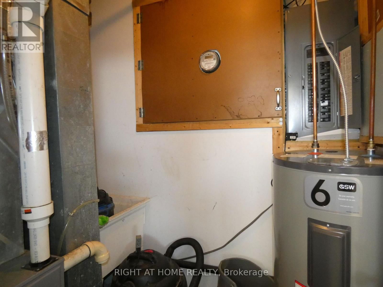 1319 HAMMOND STREET Image 17