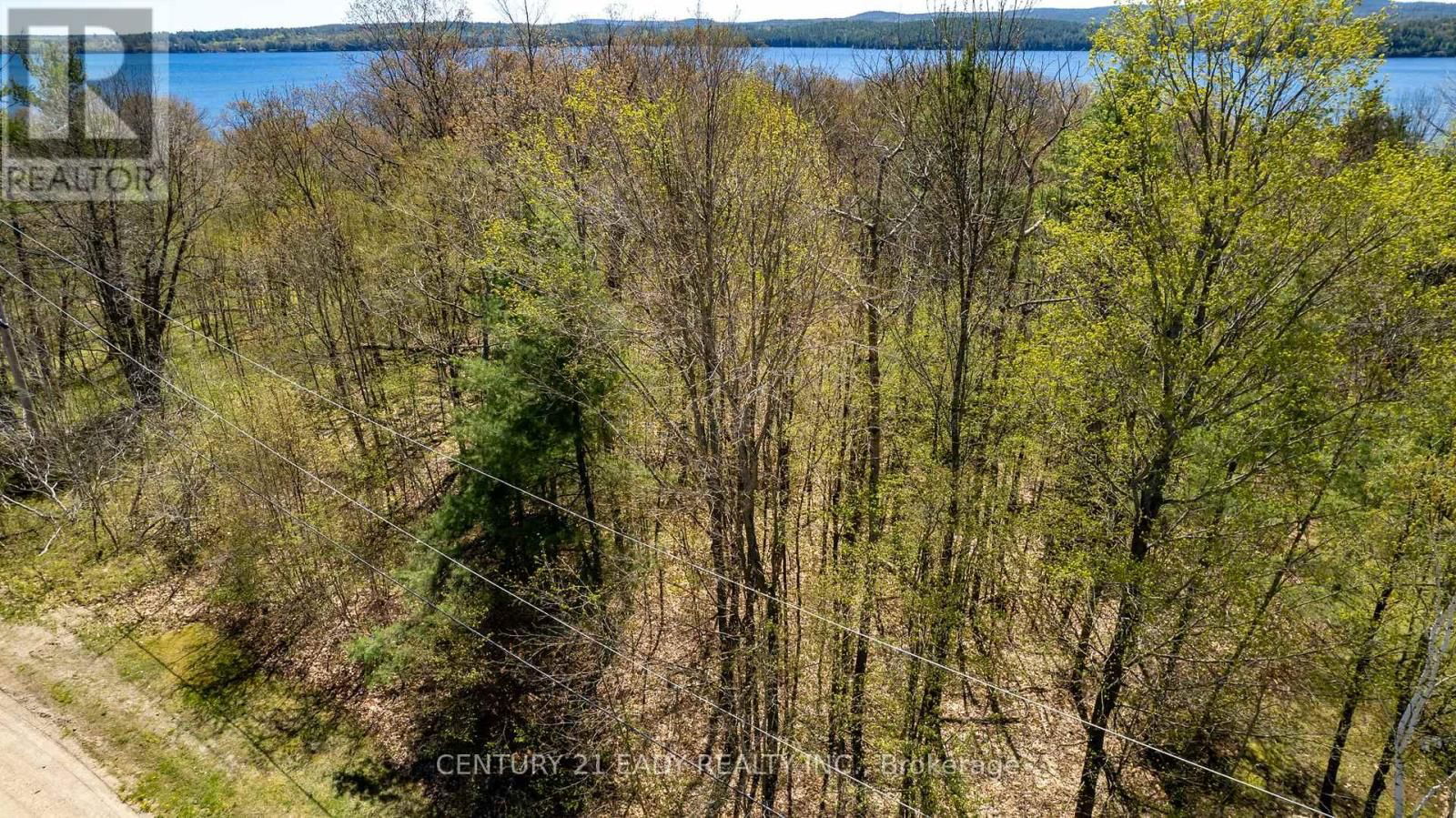 00 POPLAR WAY Image 33