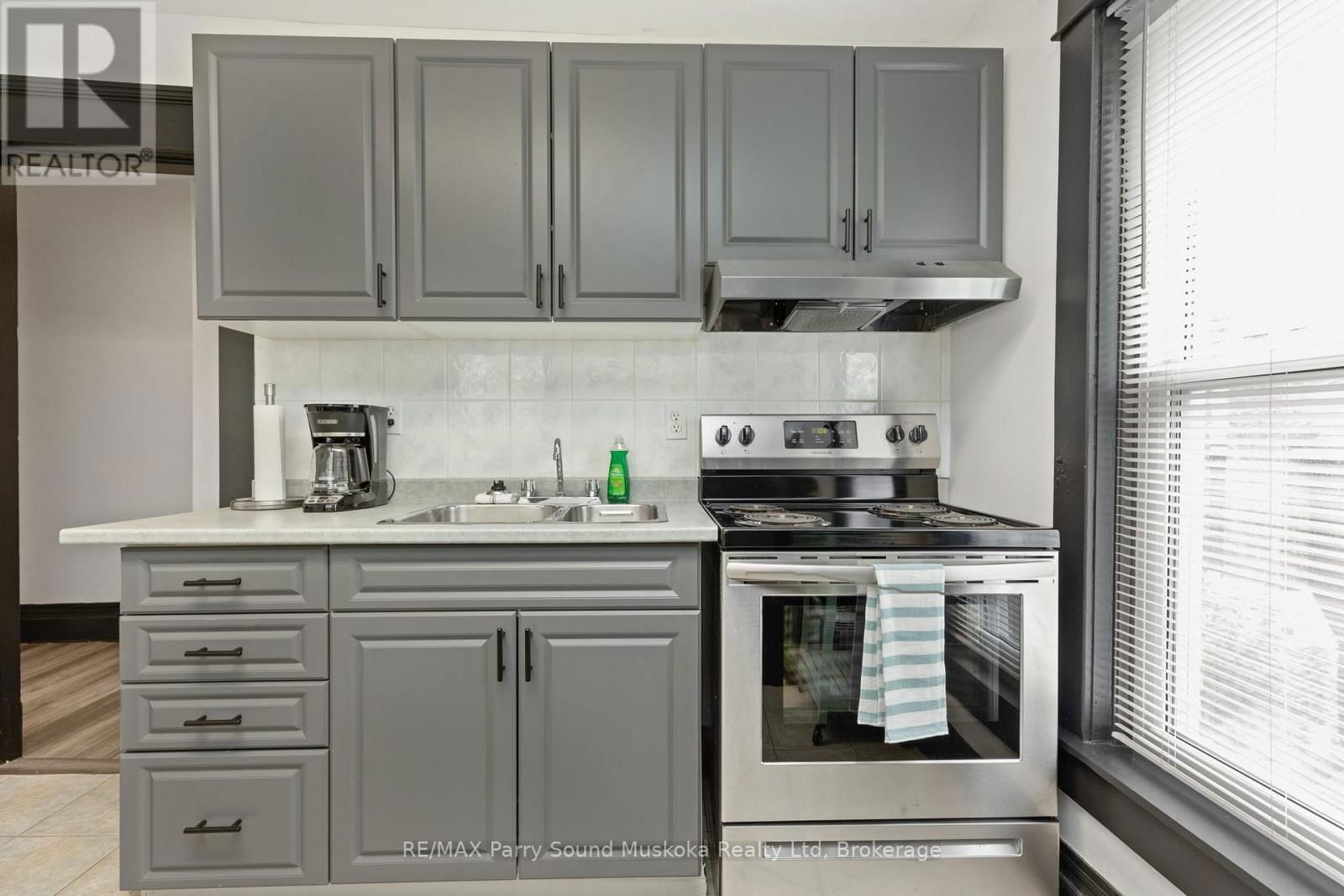 97 JAMES STREET Image 11