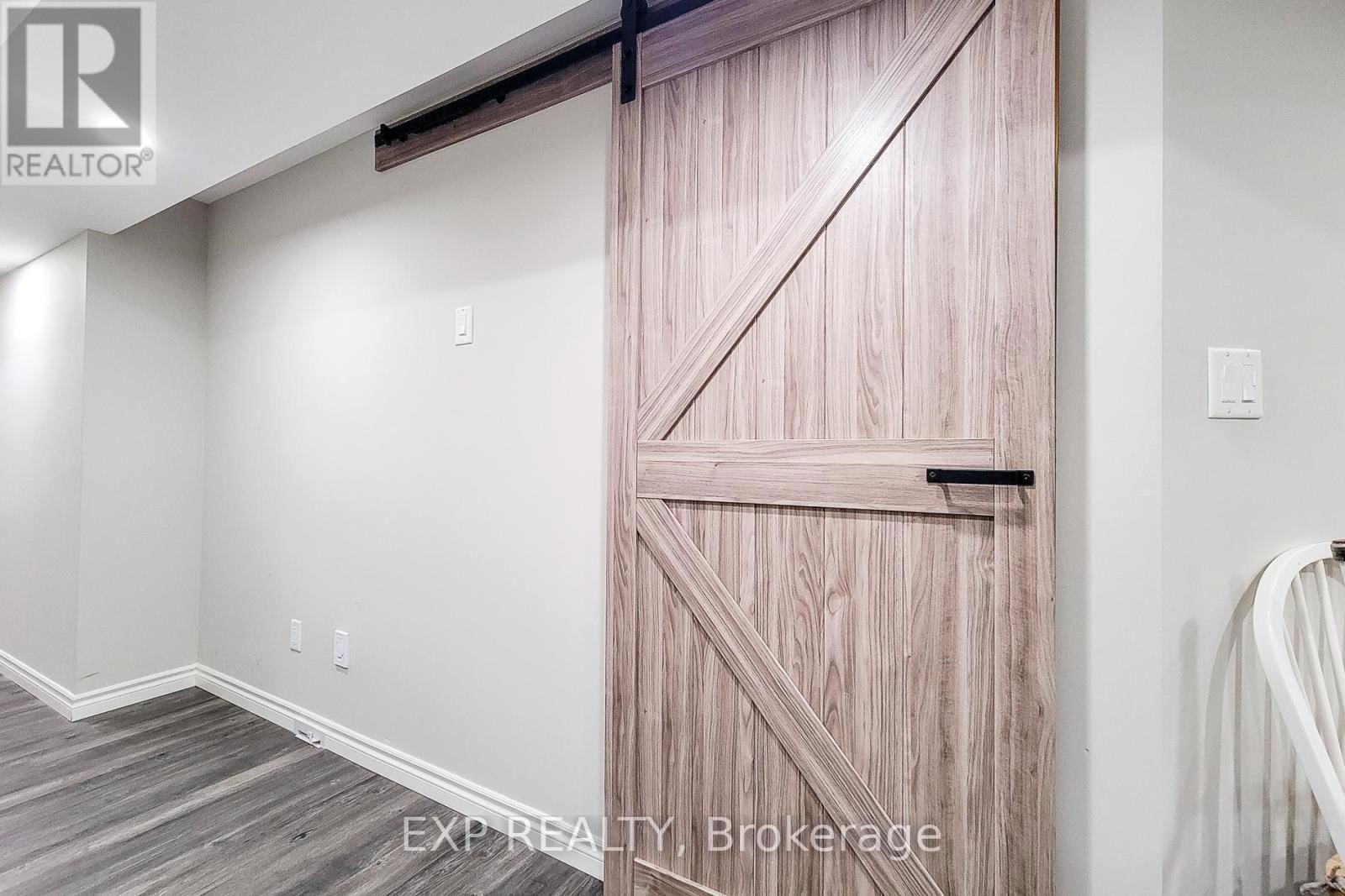 65 ROYAL WINTER DRIVE Image 34