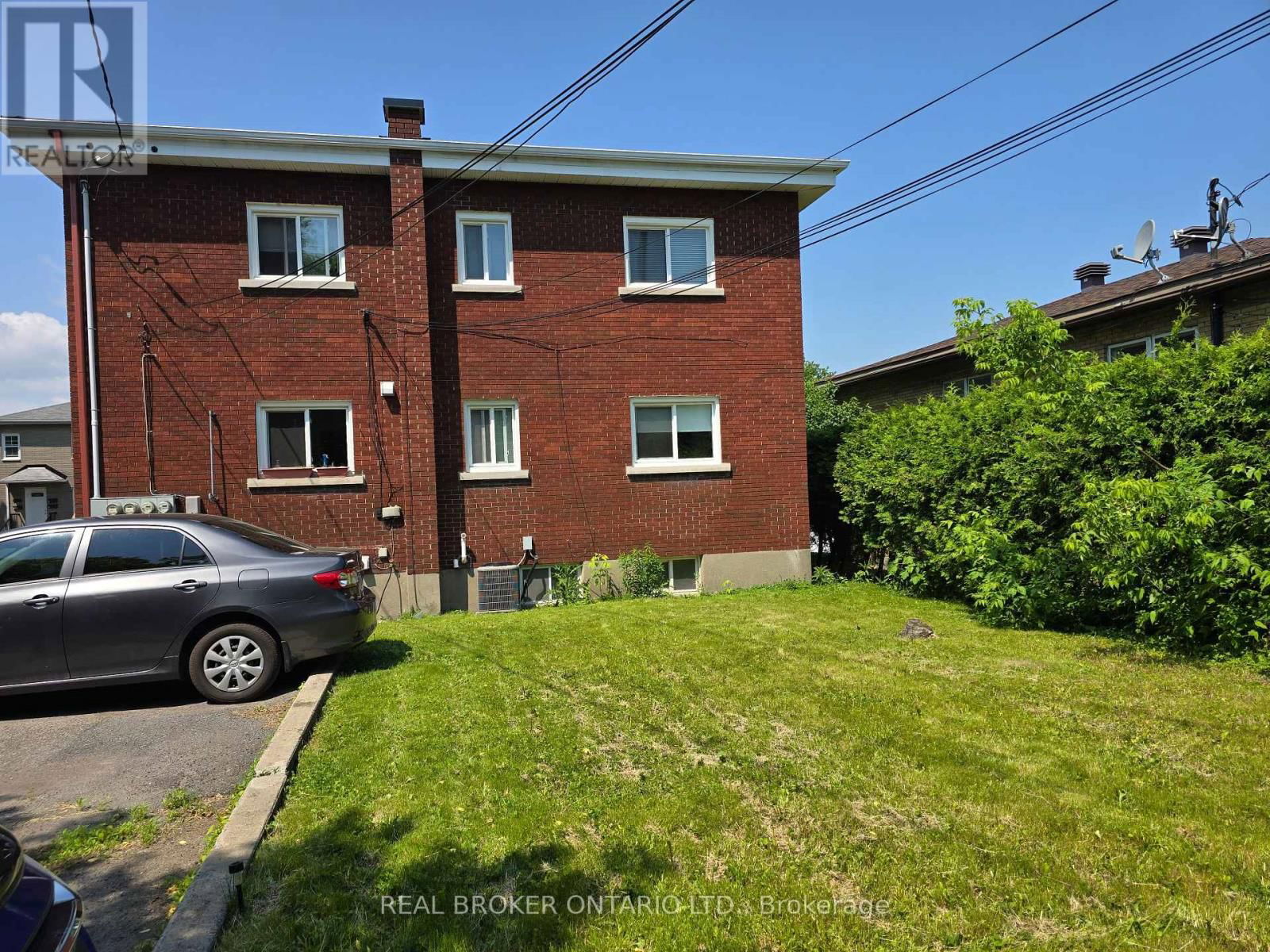2 - 2429 CARLSEN AVENUE Image 10
