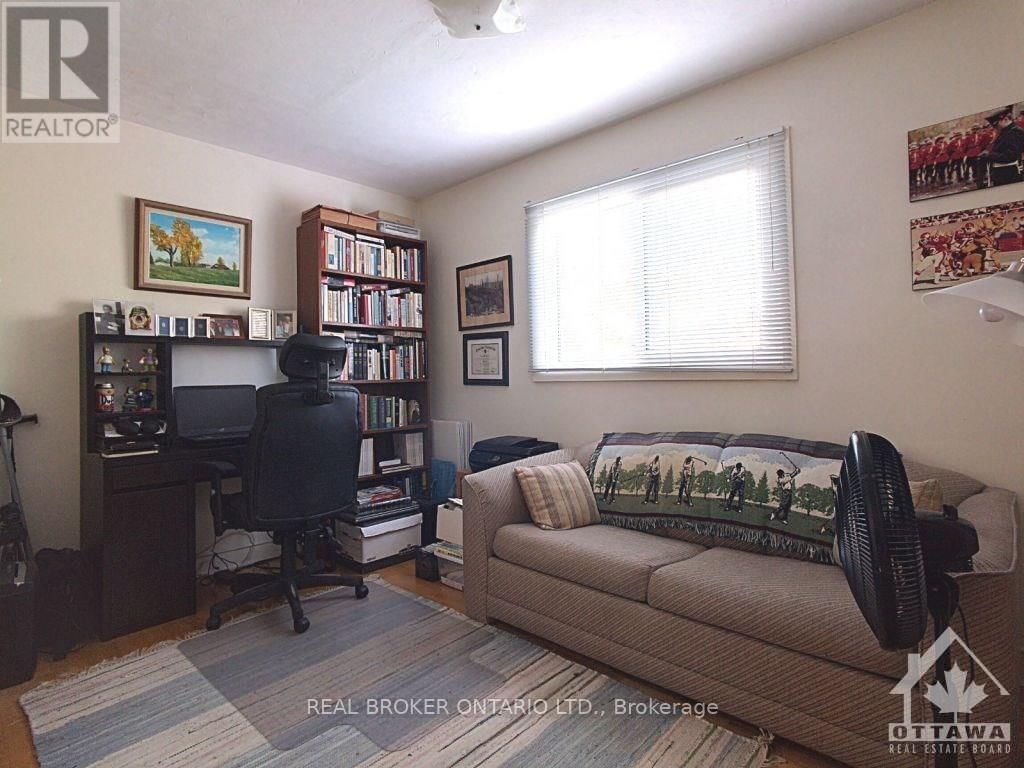 2 - 2429 CARLSEN AVENUE Image 9