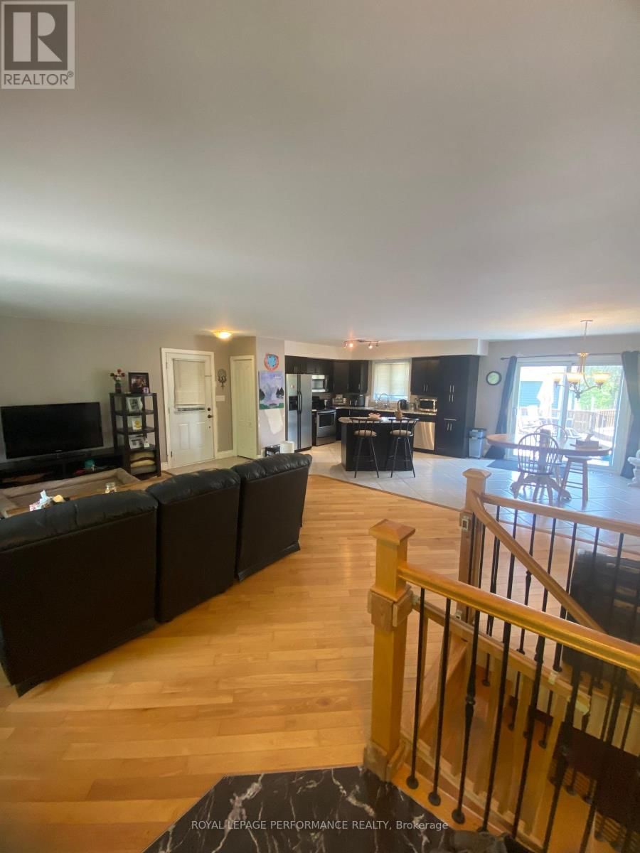 12332 COUNTY RD 18 Image 15