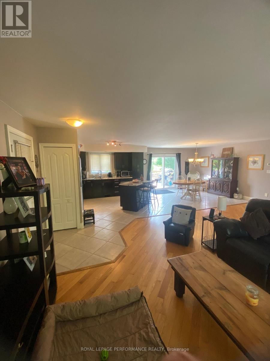 12332 COUNTY RD 18 Image 20