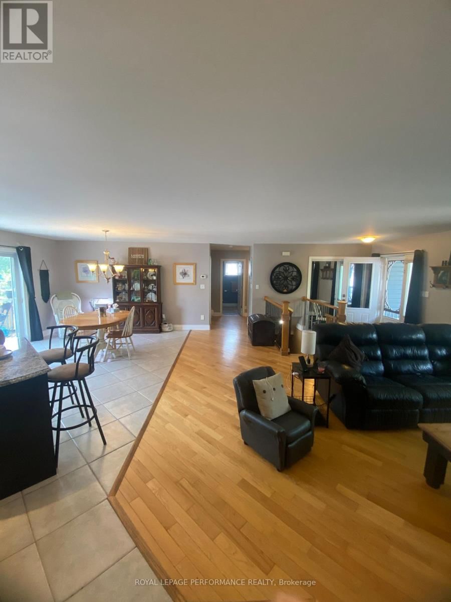 12332 COUNTY RD 18 Image 21