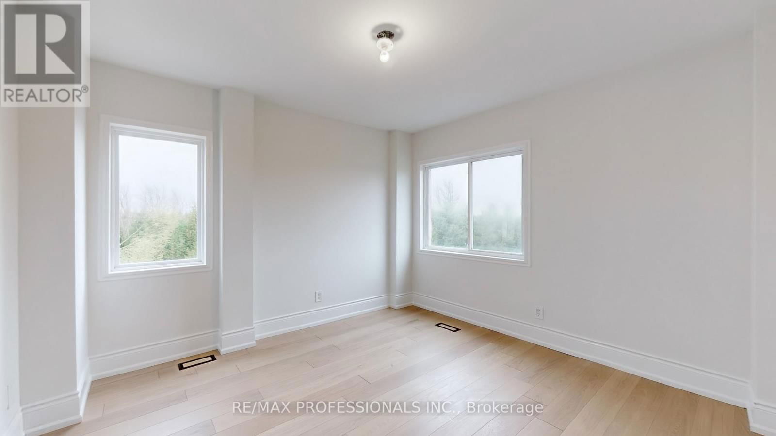 554045 MONO AMARANTH TOWNLINE Image 36