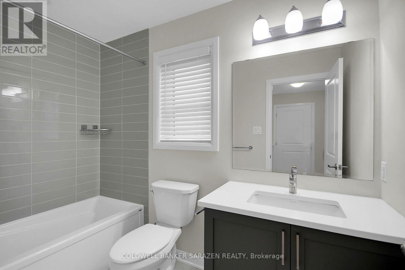 396 ORANMORE LANE Image 22