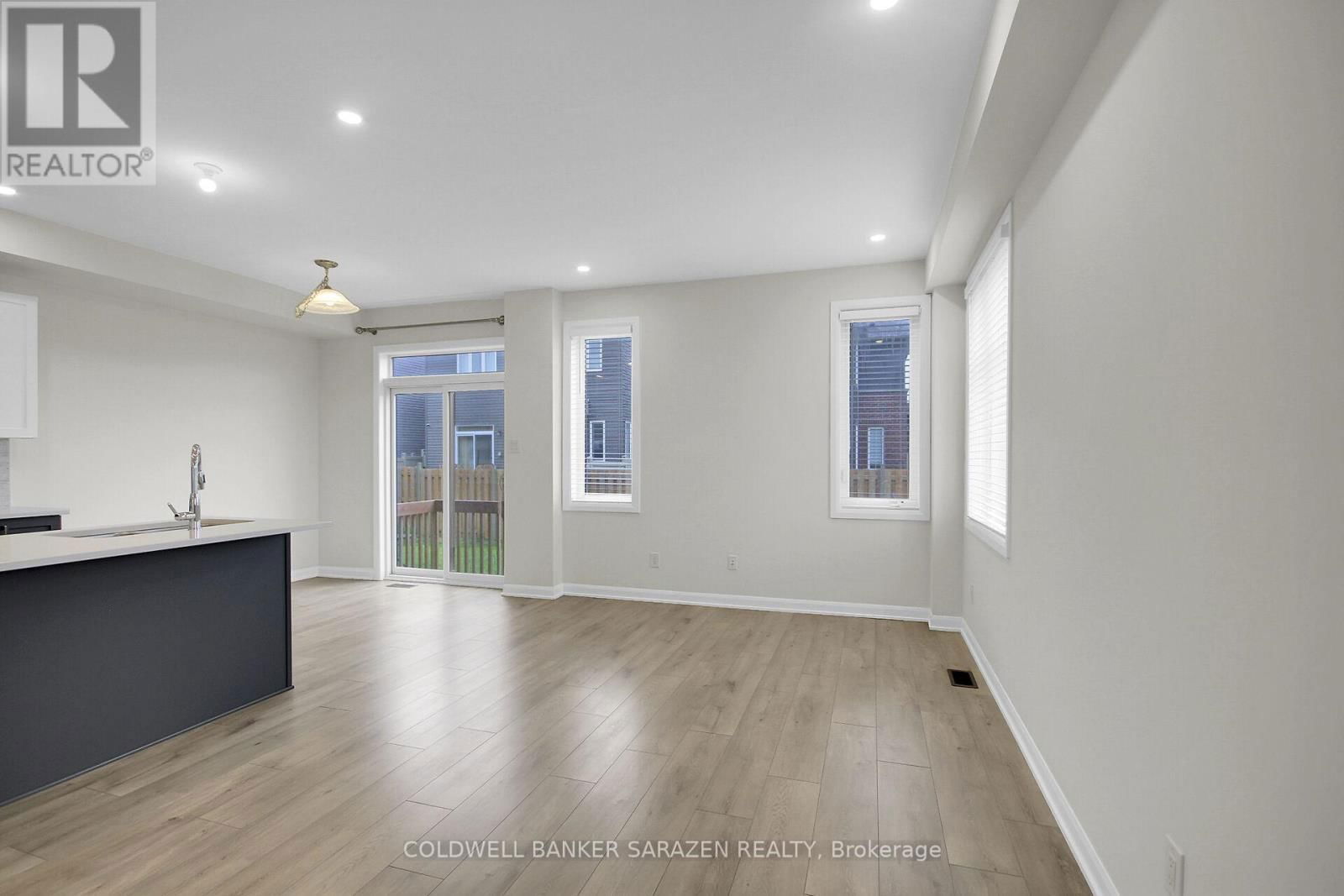 396 ORANMORE LANE Image 6
