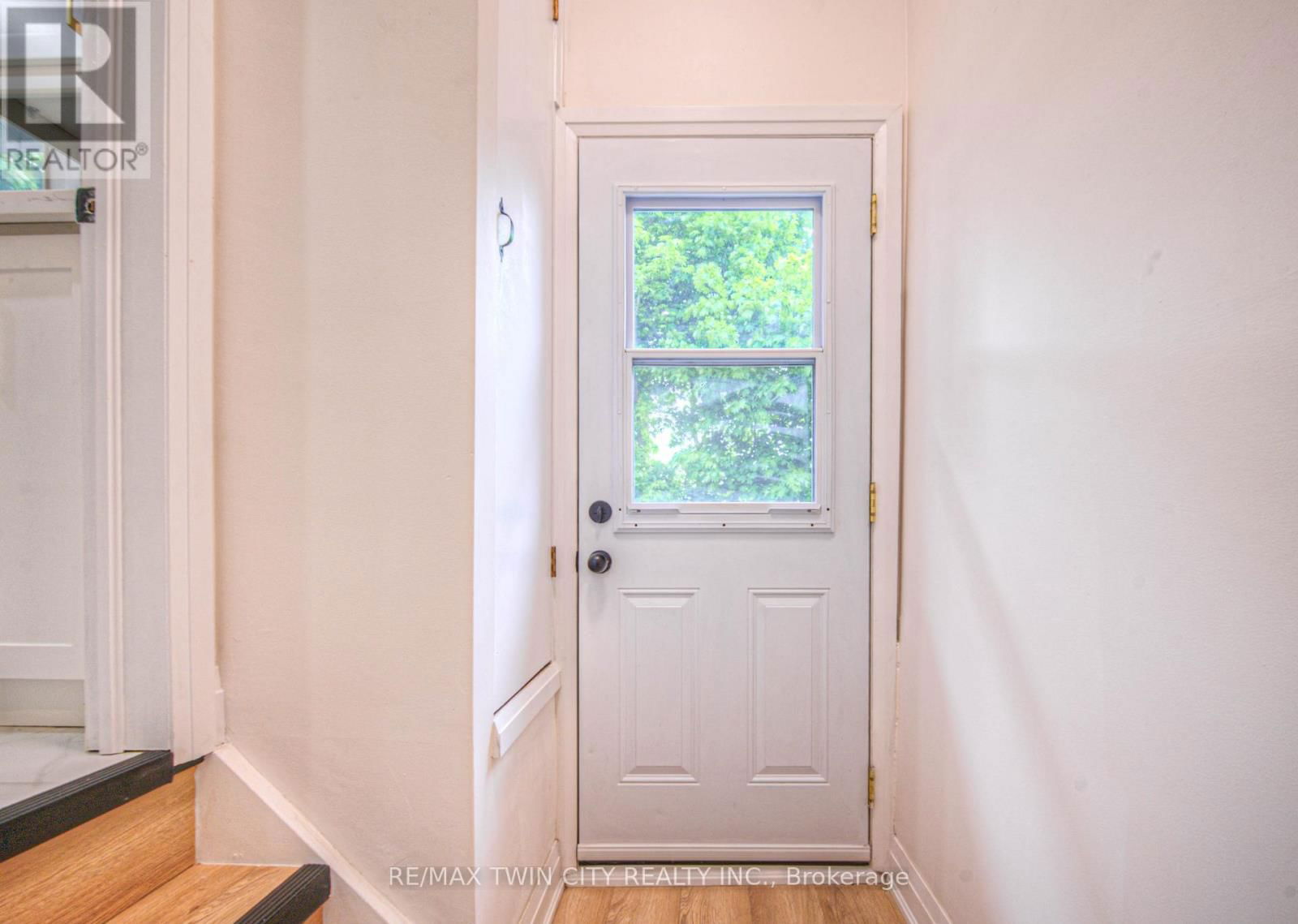 76 RAVINE DRIVE Image 20