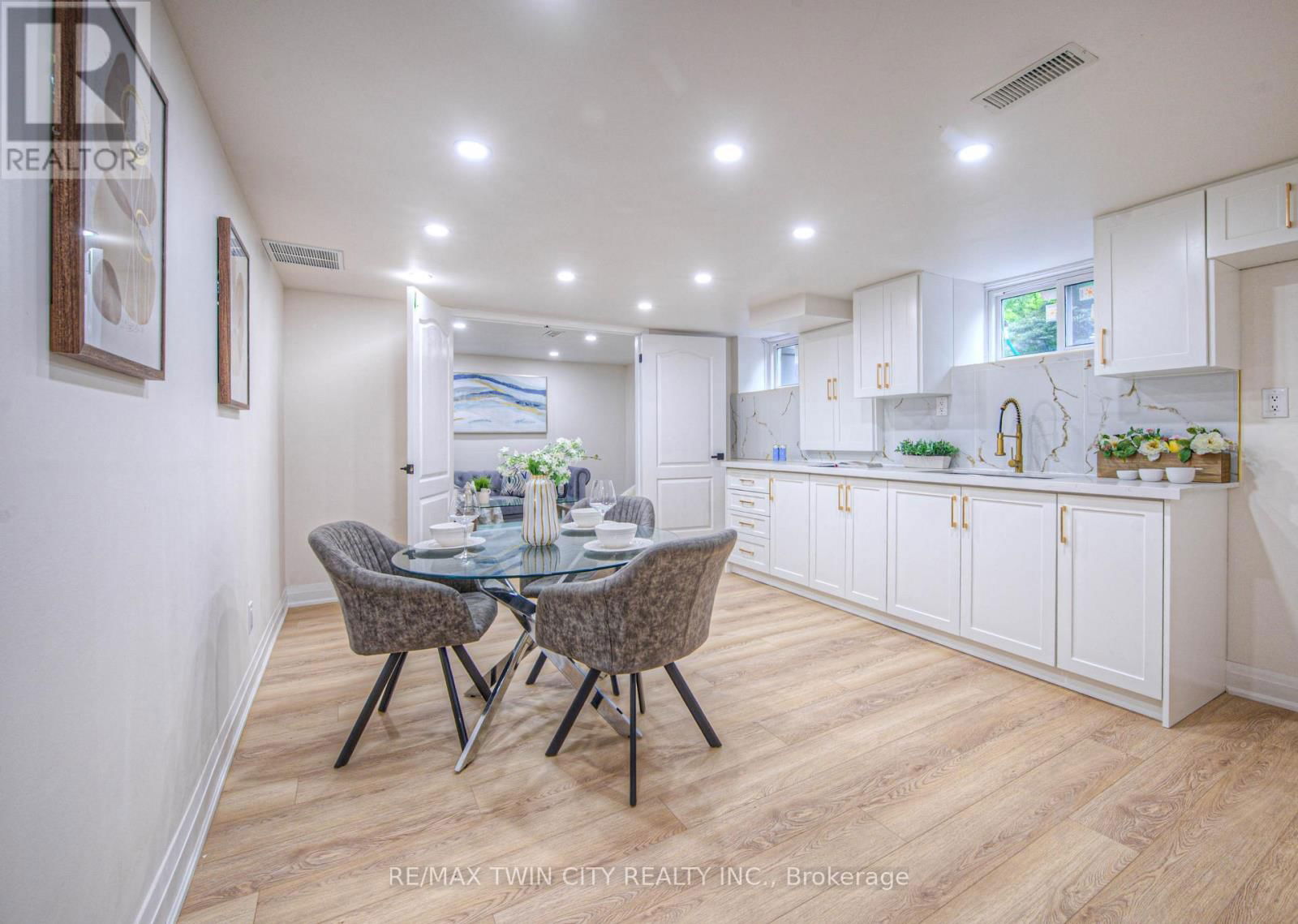 76 RAVINE DRIVE Image 21