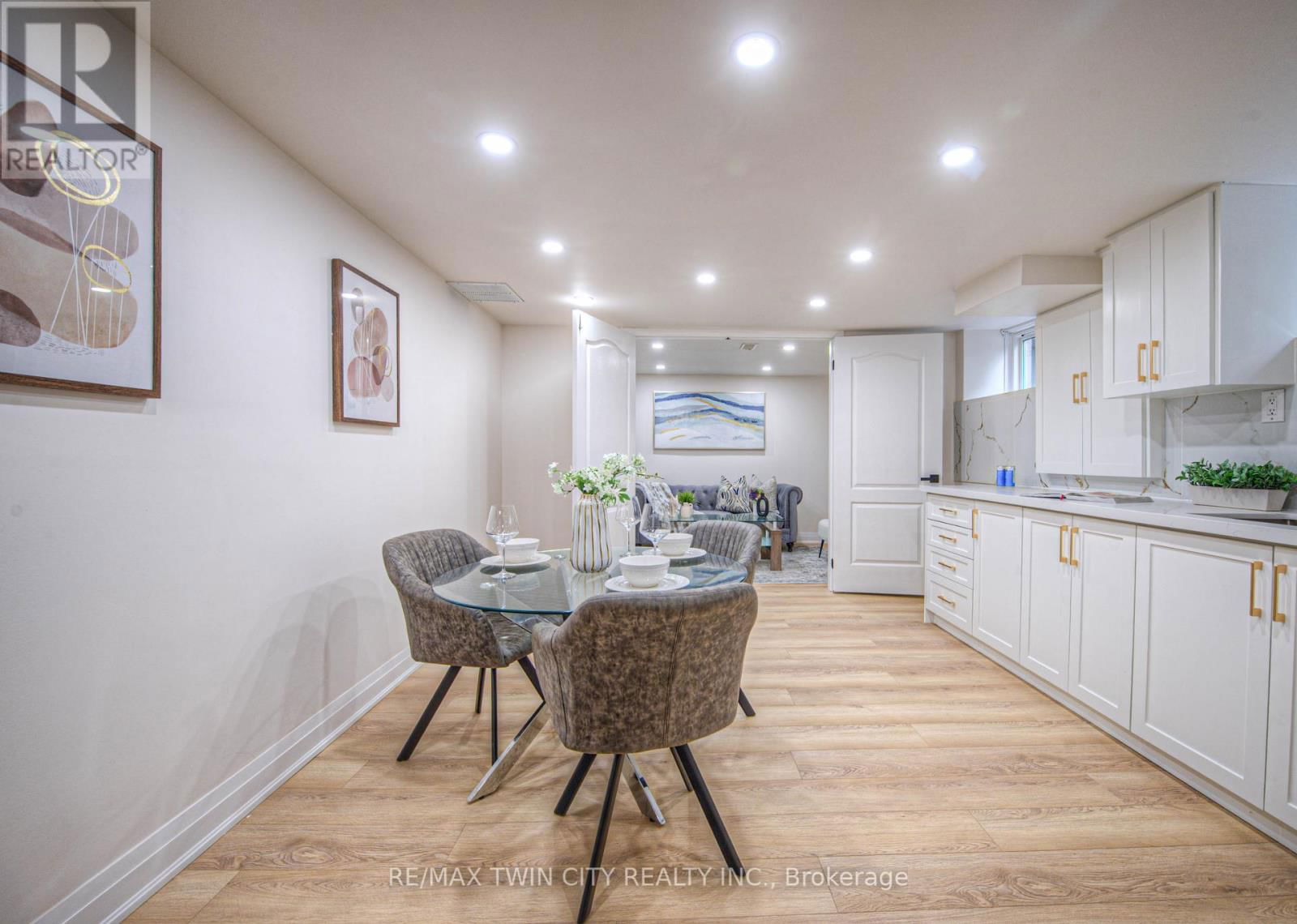 76 RAVINE DRIVE Image 22
