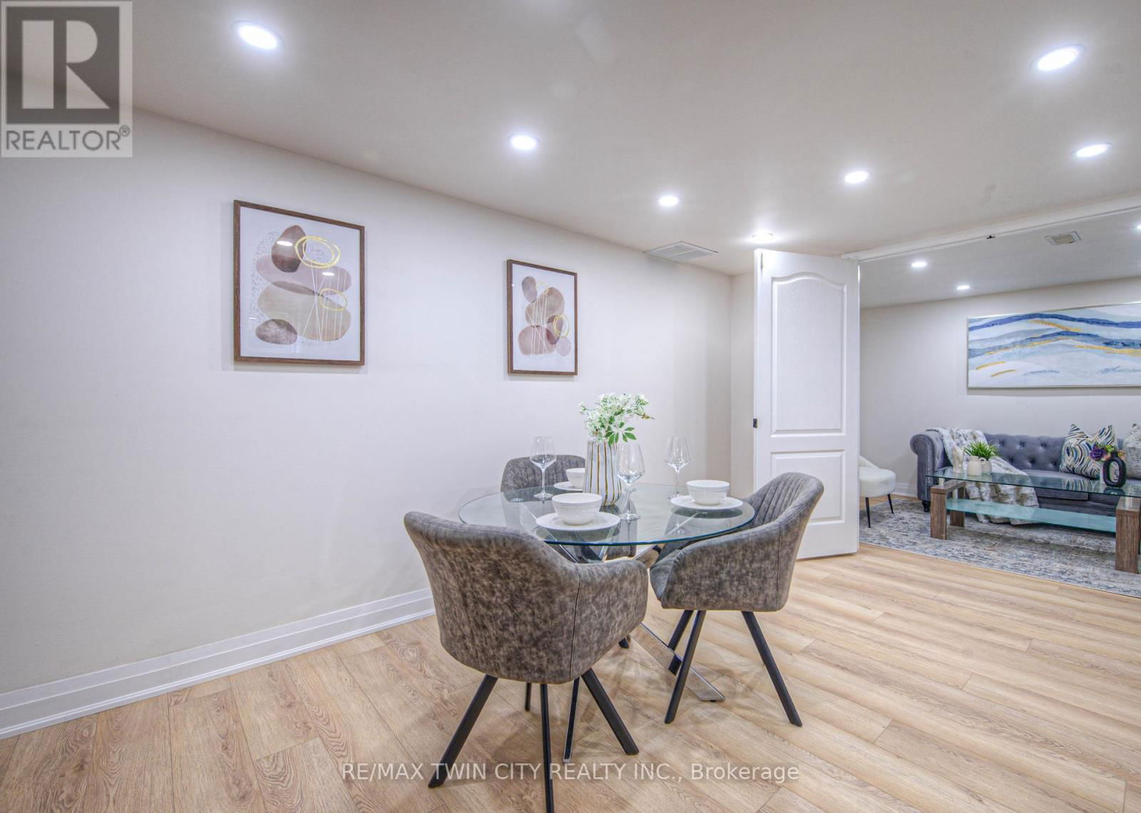 76 RAVINE DRIVE Image 23