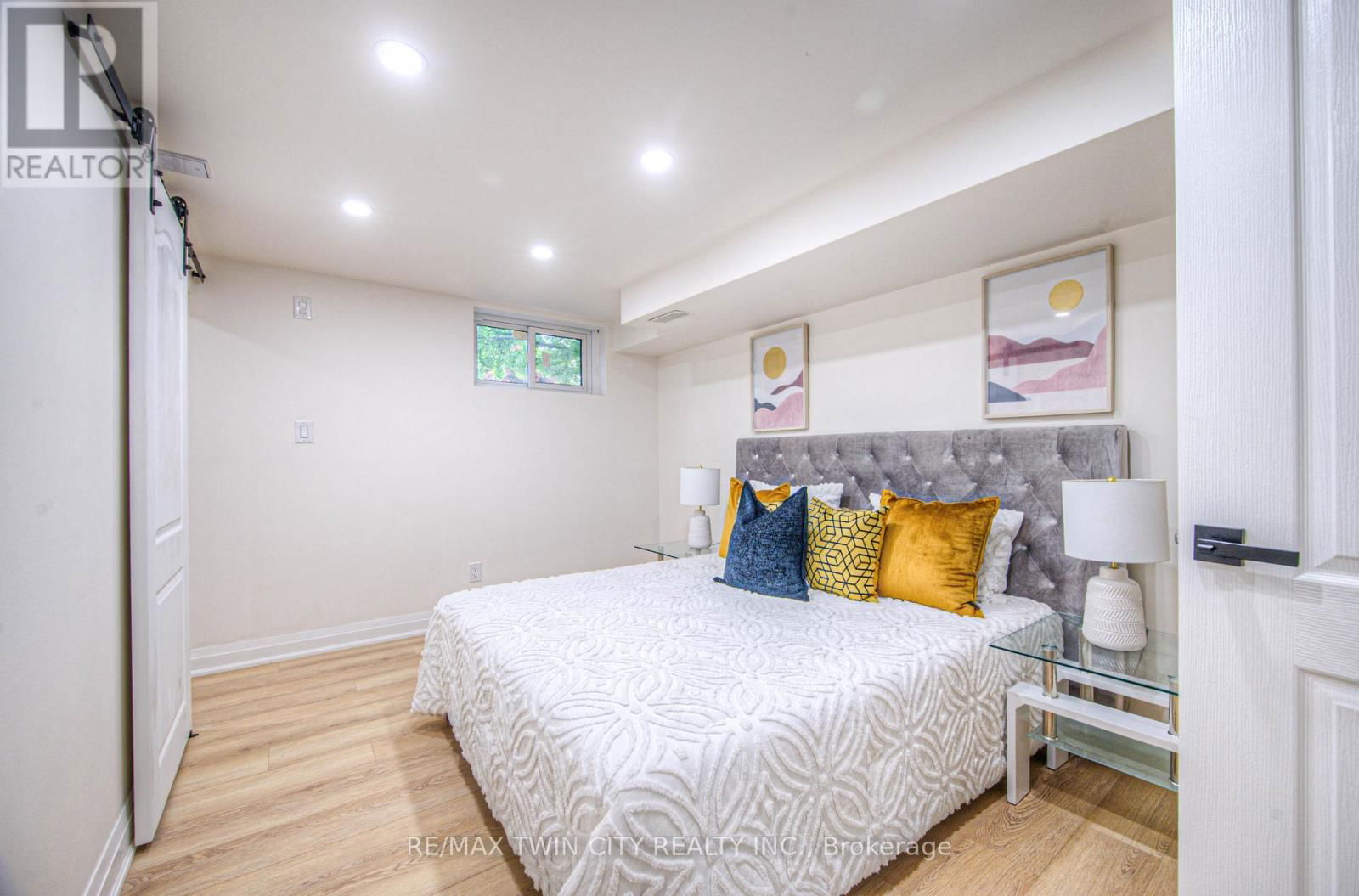 76 RAVINE DRIVE Image 31