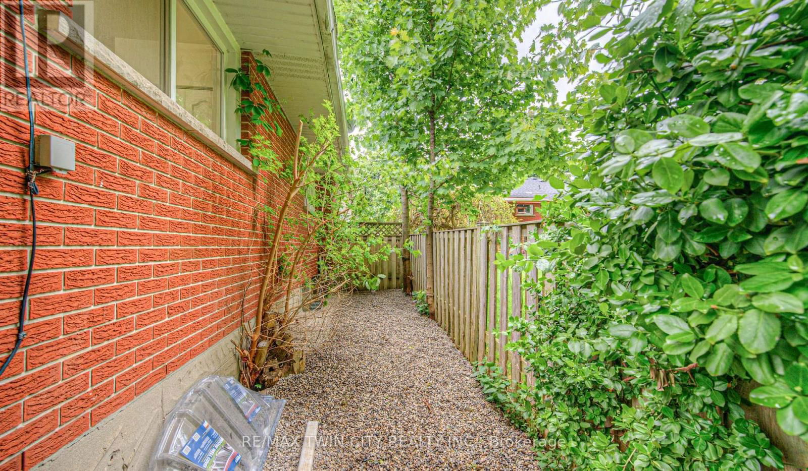 76 RAVINE DRIVE Image 36
