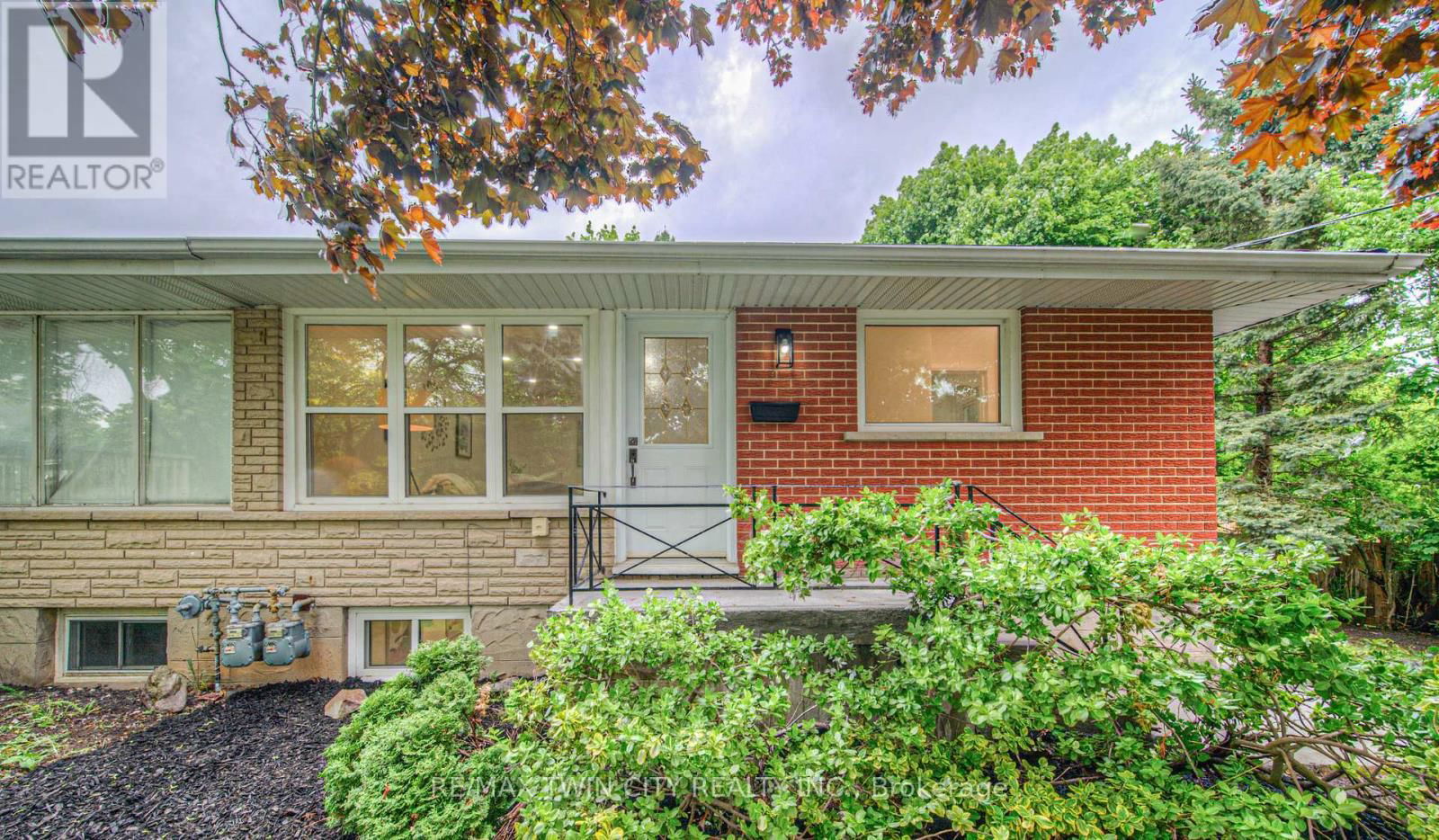 76 RAVINE DRIVE Image 4