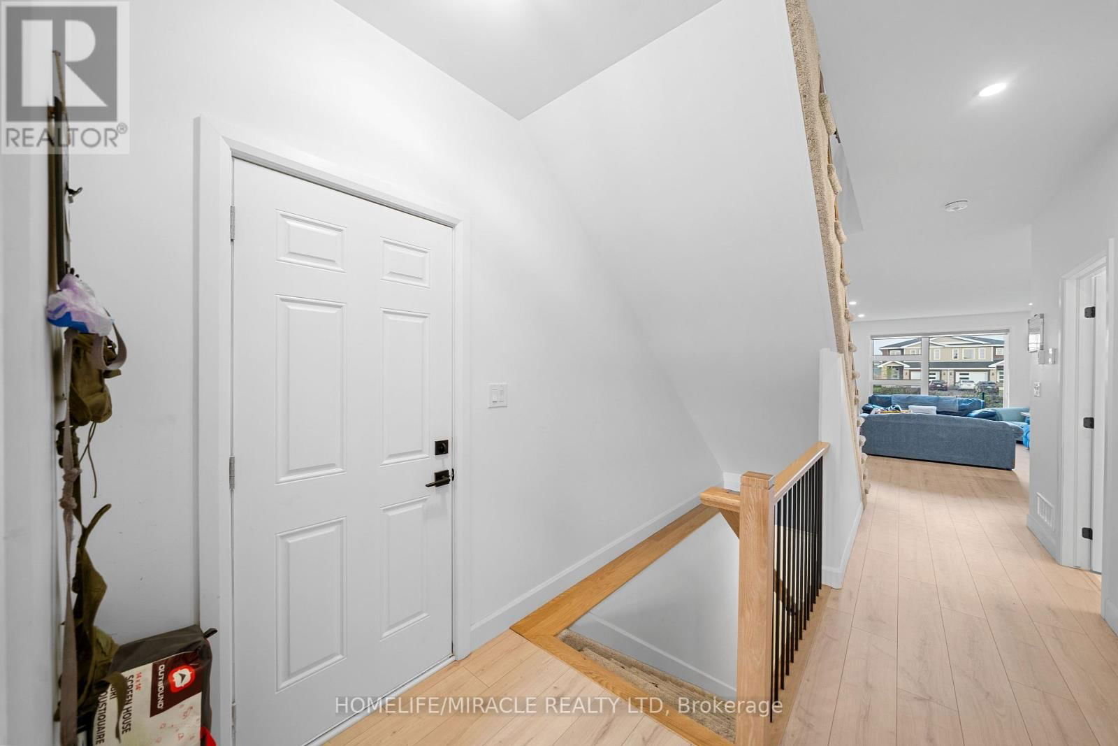 32 WALDEN POND DRIVE Image 18