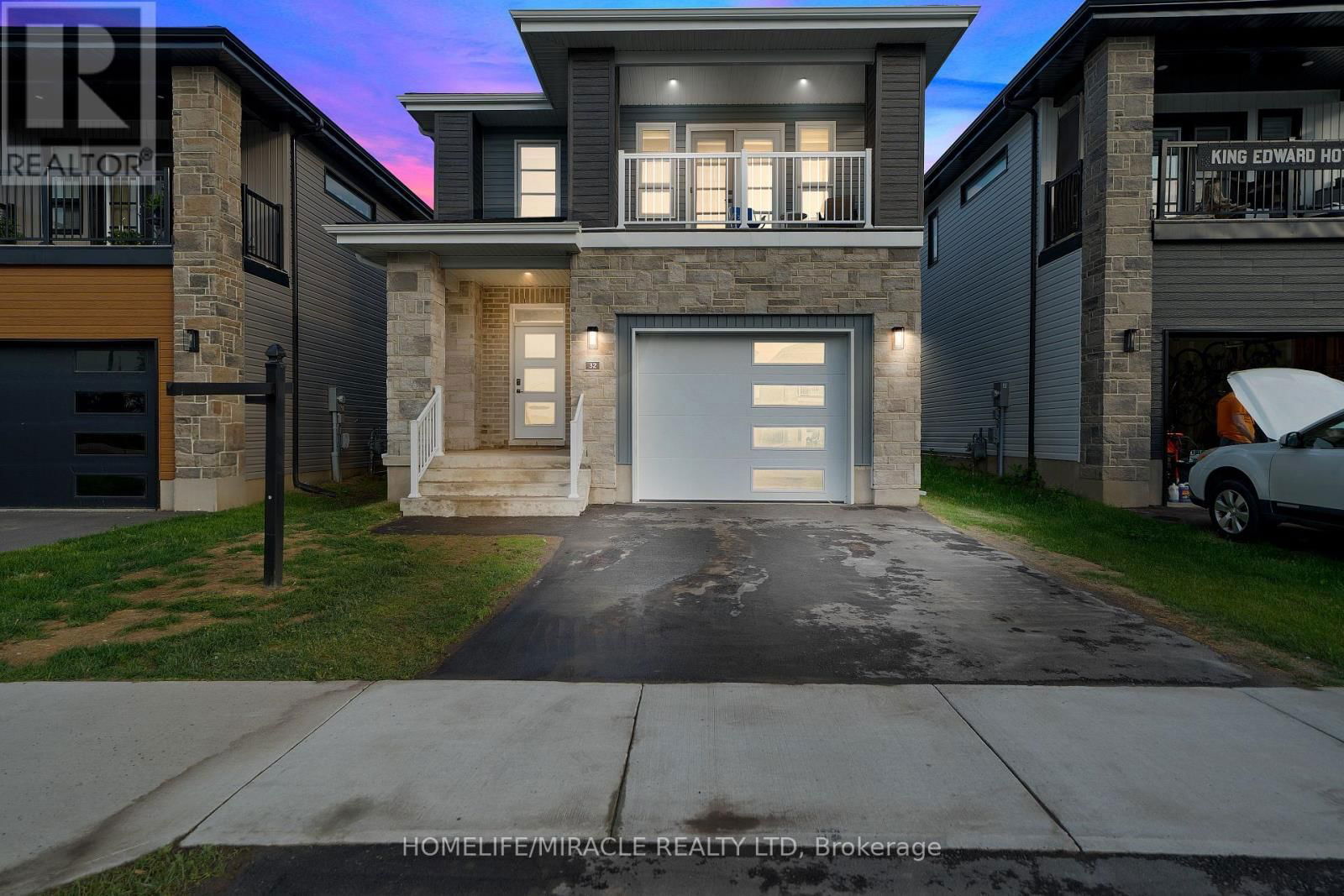 32 WALDEN POND DRIVE Image 2