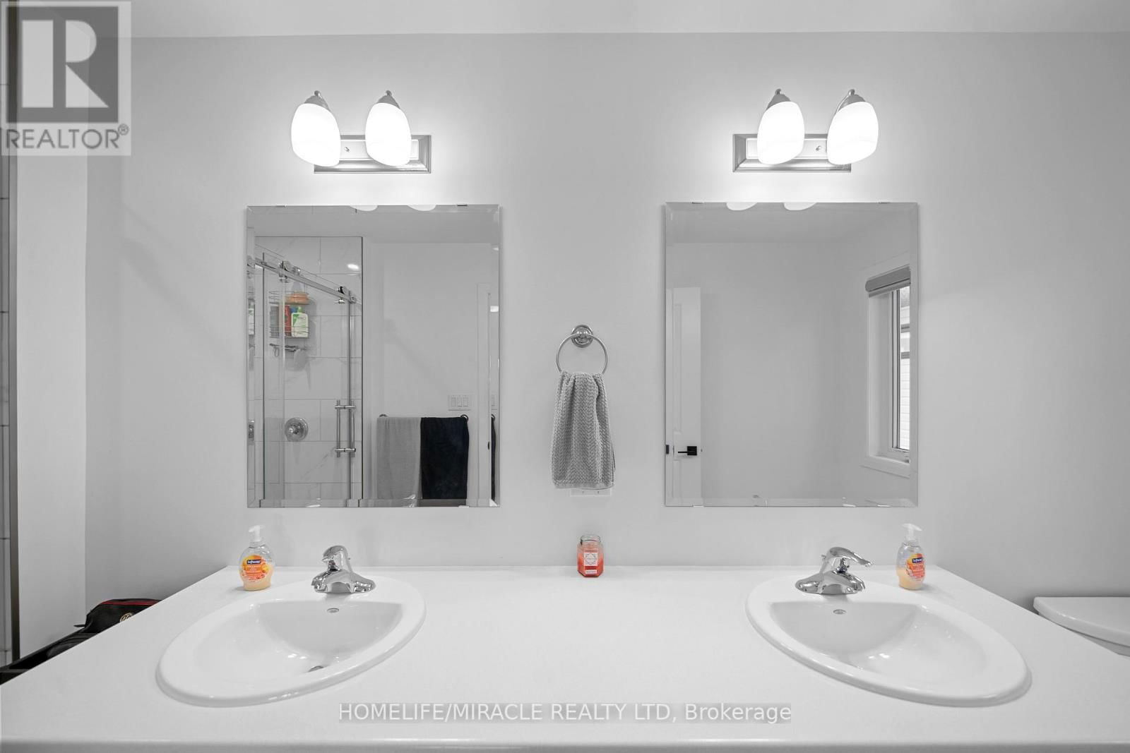 32 WALDEN POND DRIVE Image 24