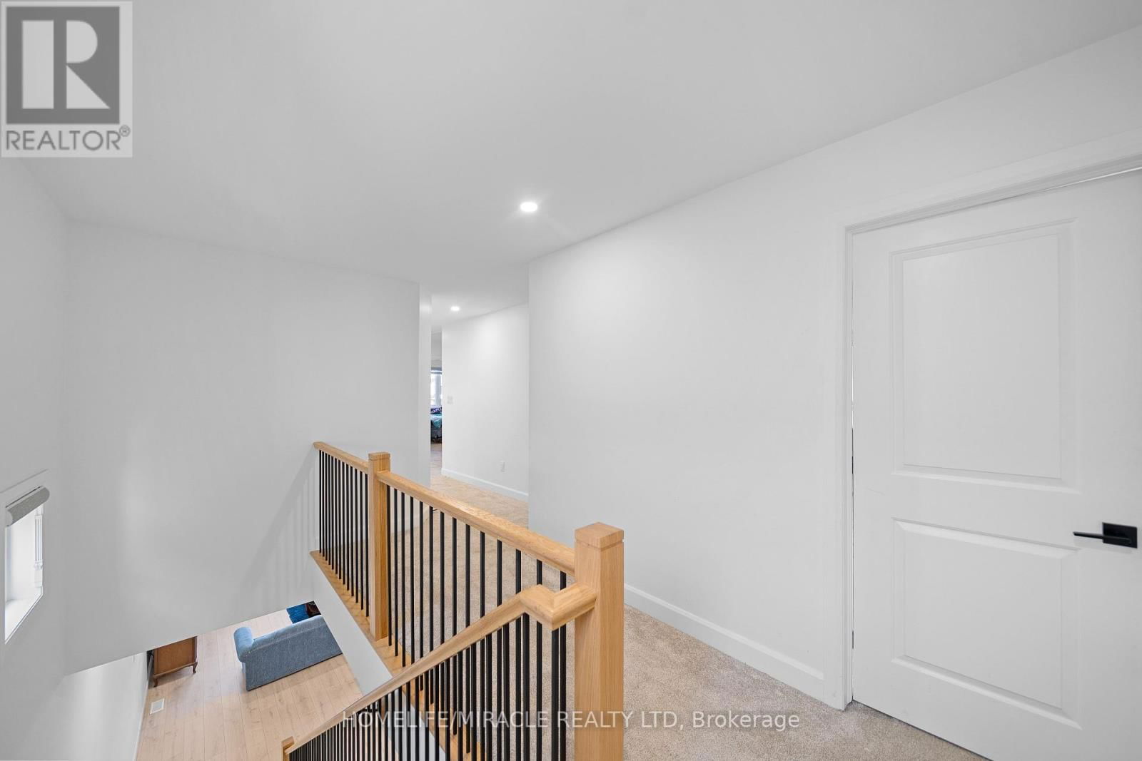 32 WALDEN POND DRIVE Image 28
