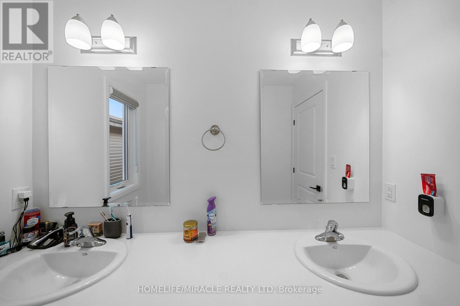32 WALDEN POND DRIVE Image 31