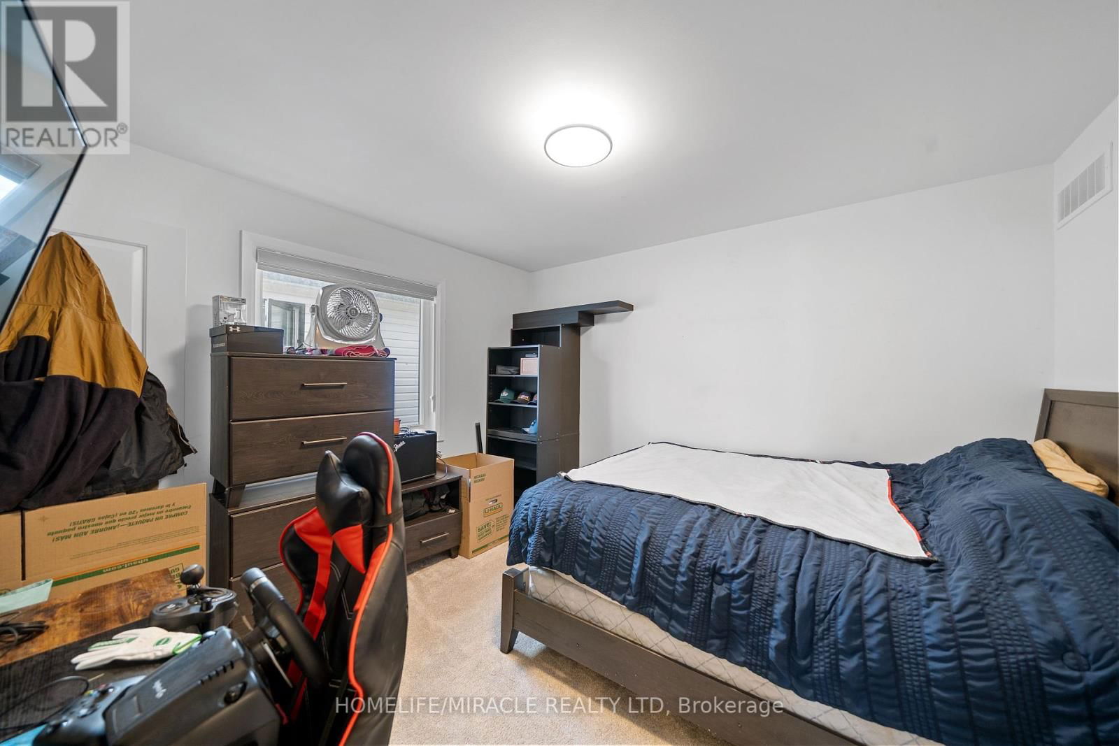 32 WALDEN POND DRIVE Image 34