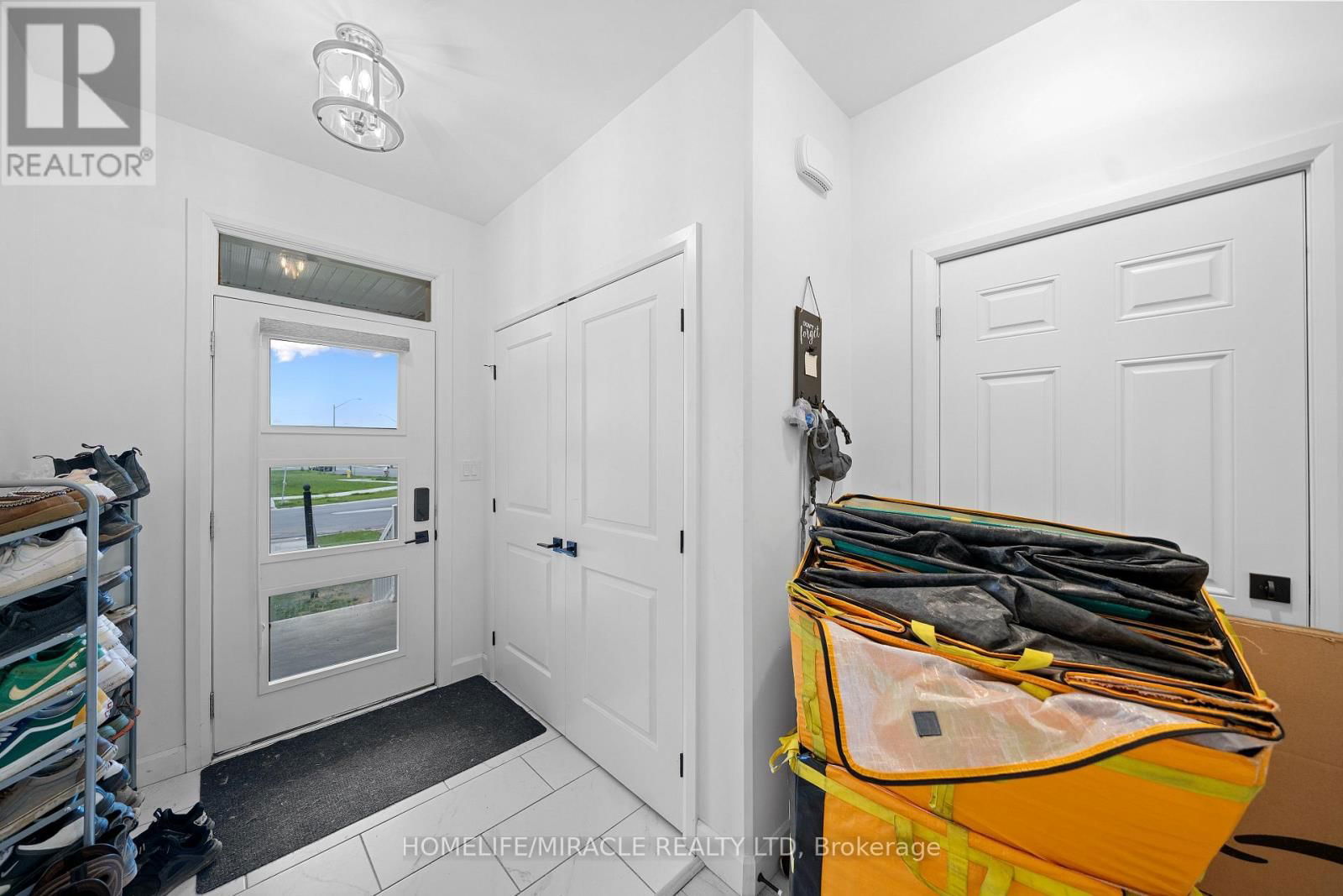 32 WALDEN POND DRIVE Image 6