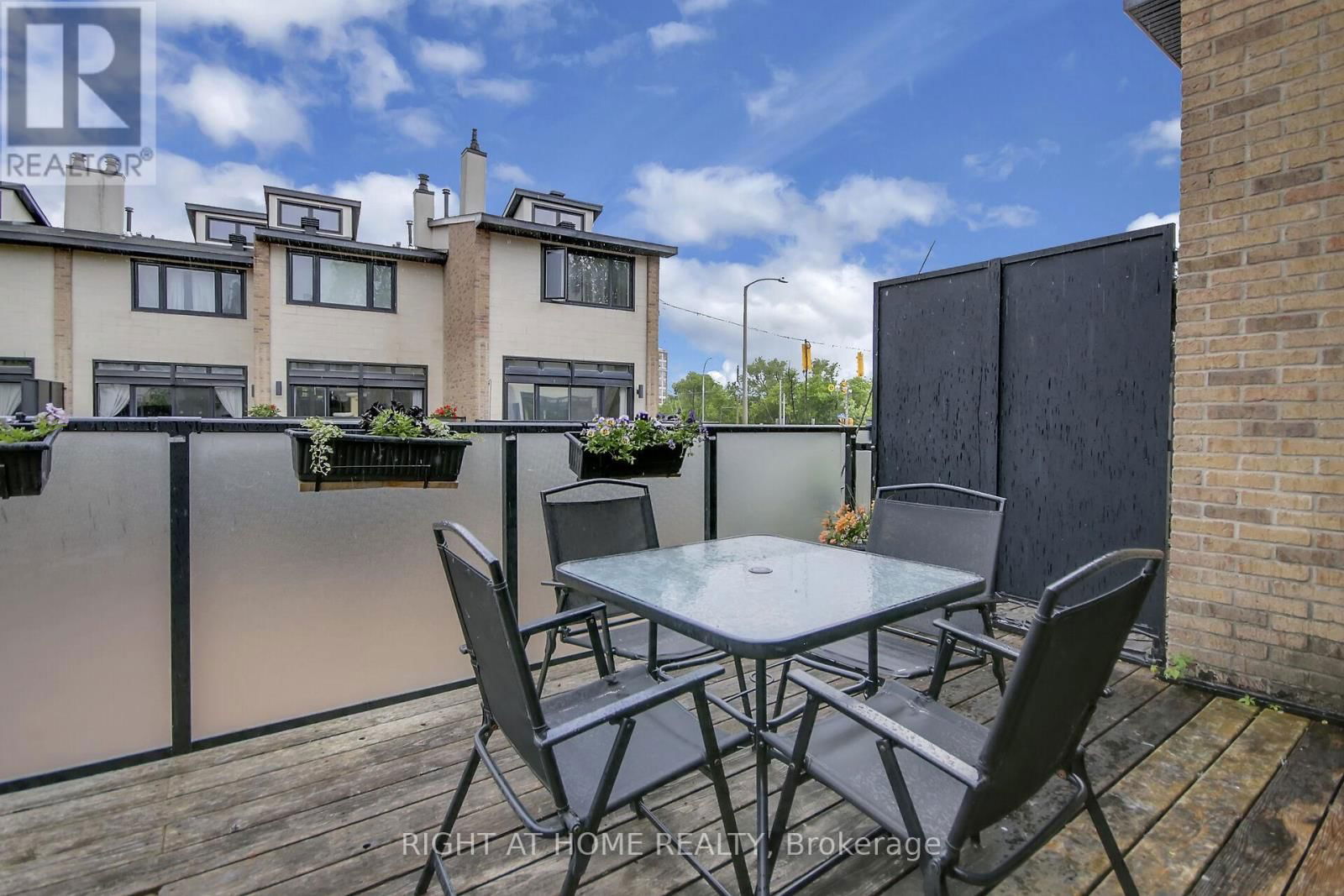 575 OLD ST PATRICK STREET Image 34