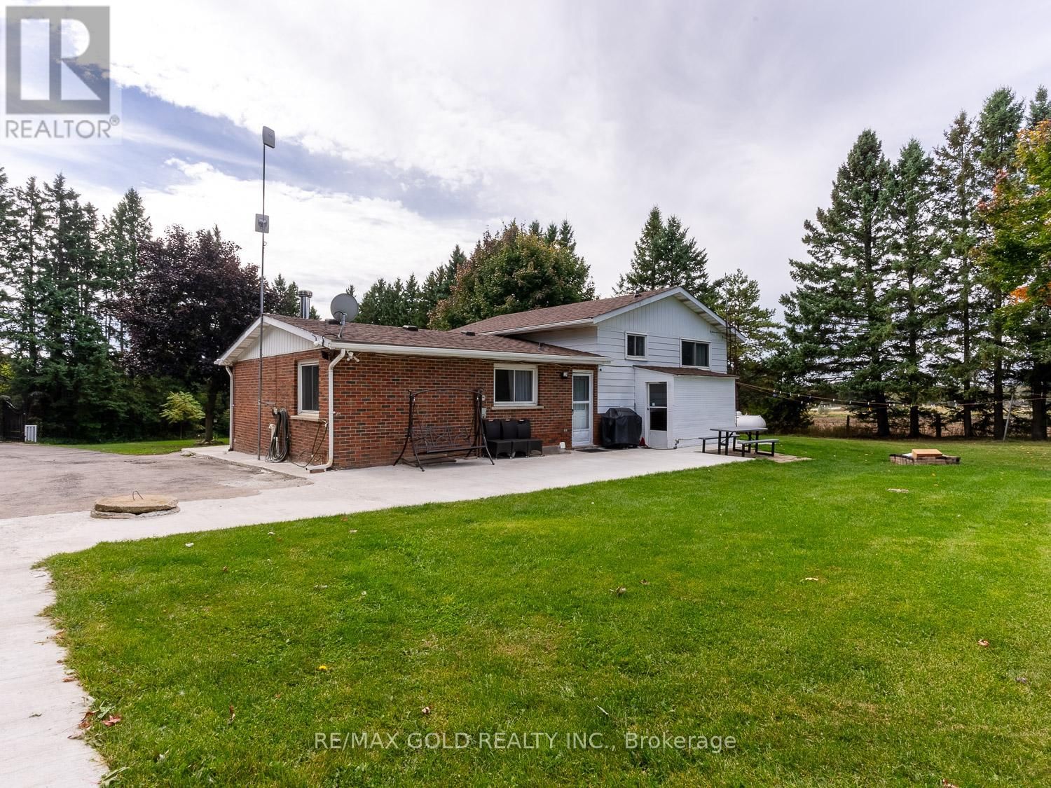 286063 COUNTY ROAD 10 SIDEROAD Image 43