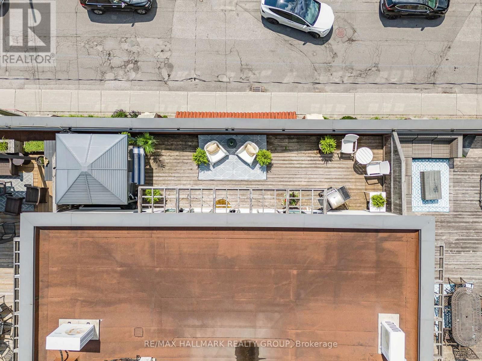 201 - 19 MELROSE AVENUE Image 33