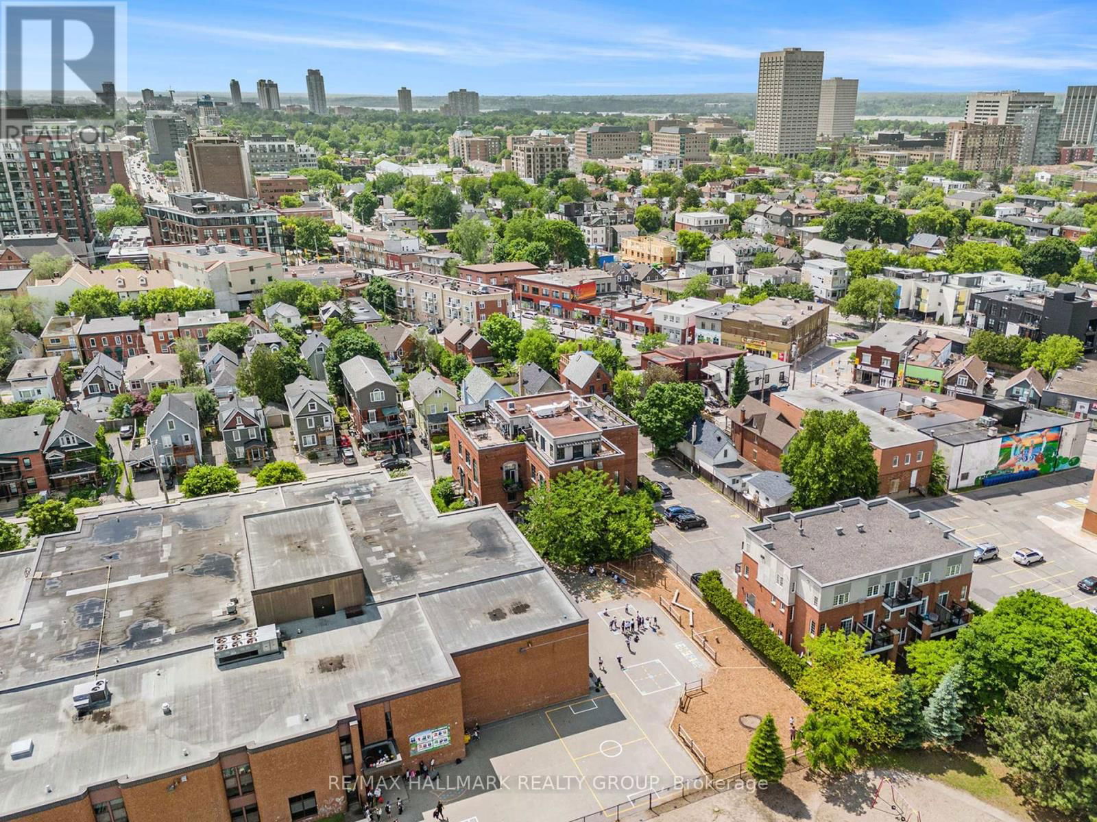 201 - 19 MELROSE AVENUE Image 35