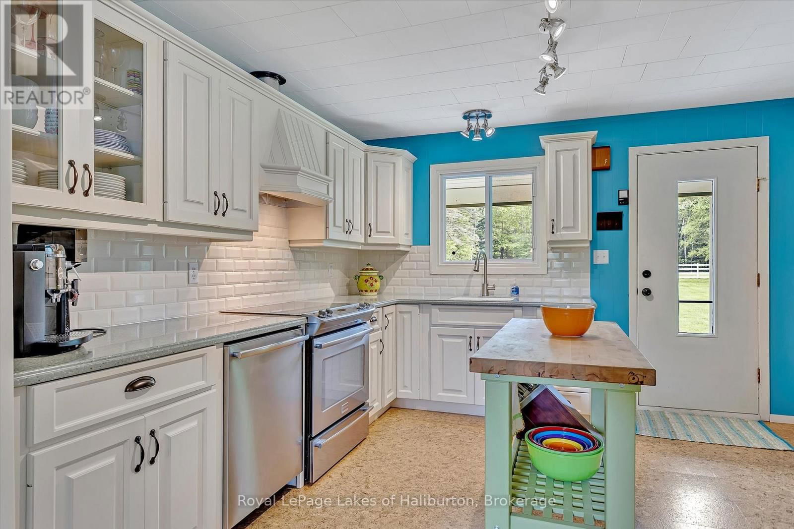 1093 LAMAR DRIVE Image 18