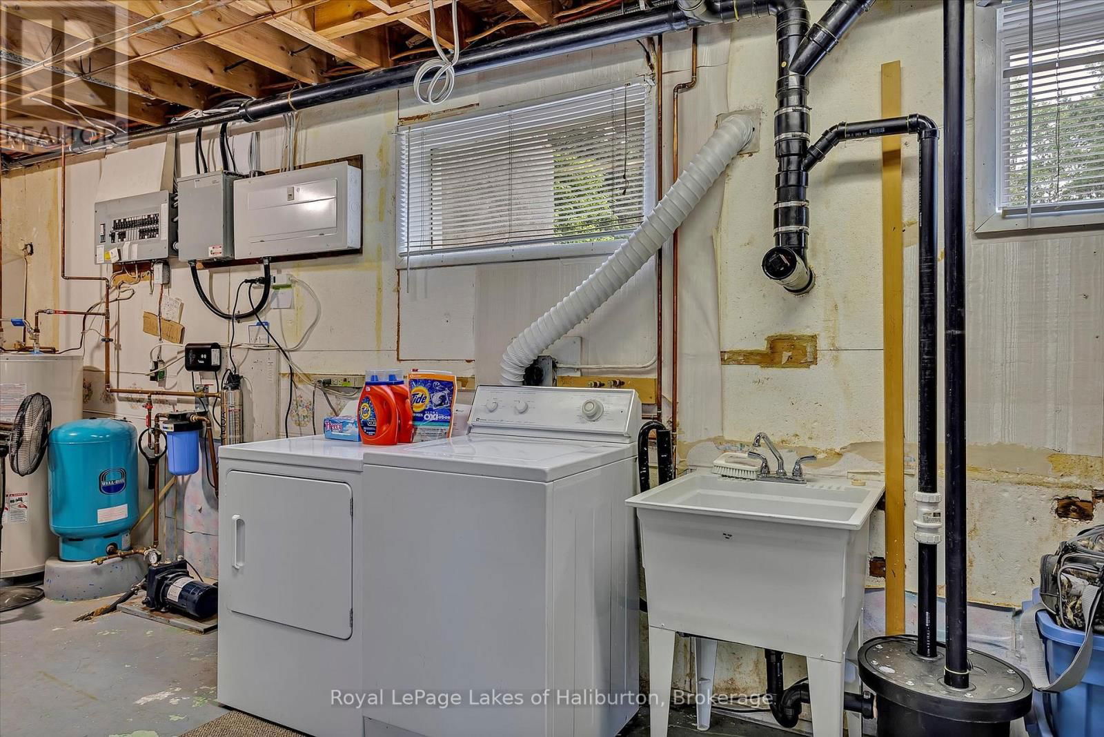 1093 LAMAR DRIVE Image 31