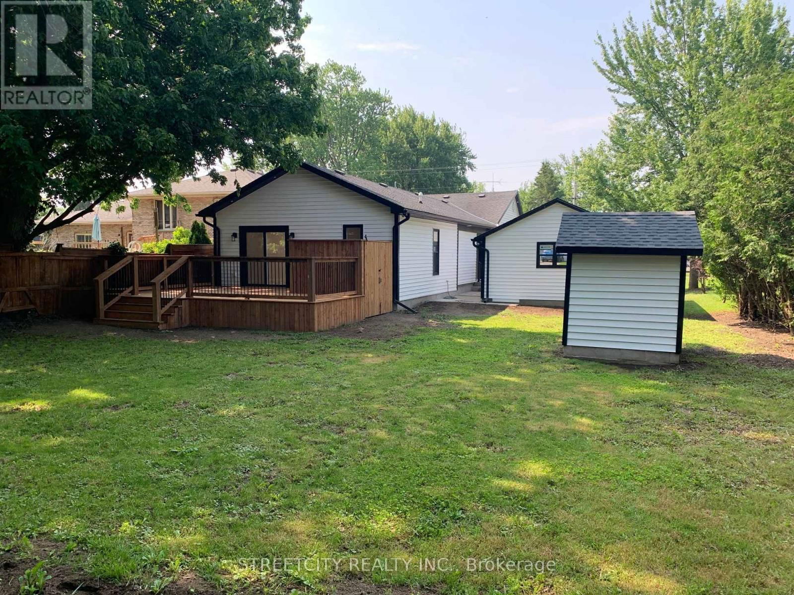 481 GOLD STREET Image 36
