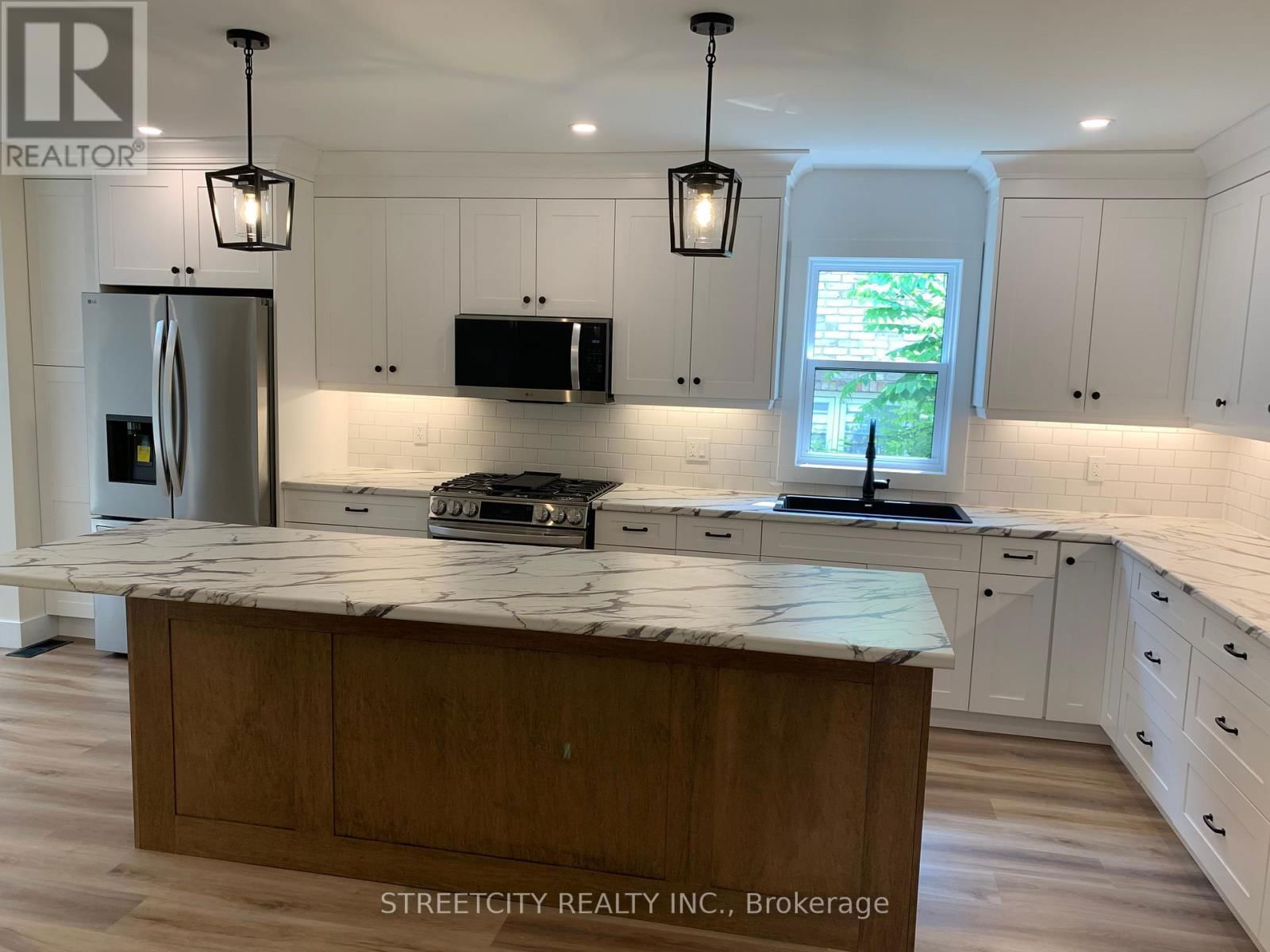 481 GOLD STREET Image 7