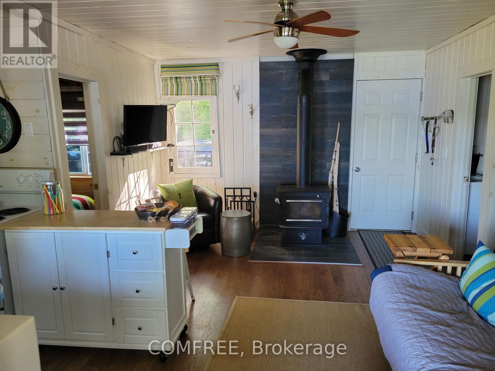 776 DEER LAKE ROAD Image 4
