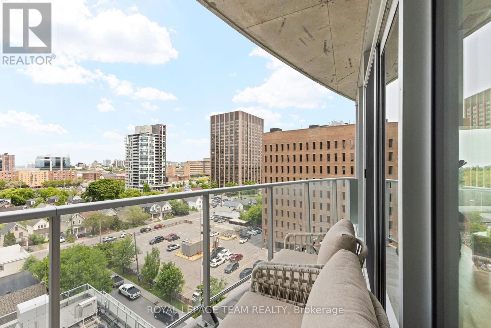 809 - 805 CARLING AVENUE Image 30