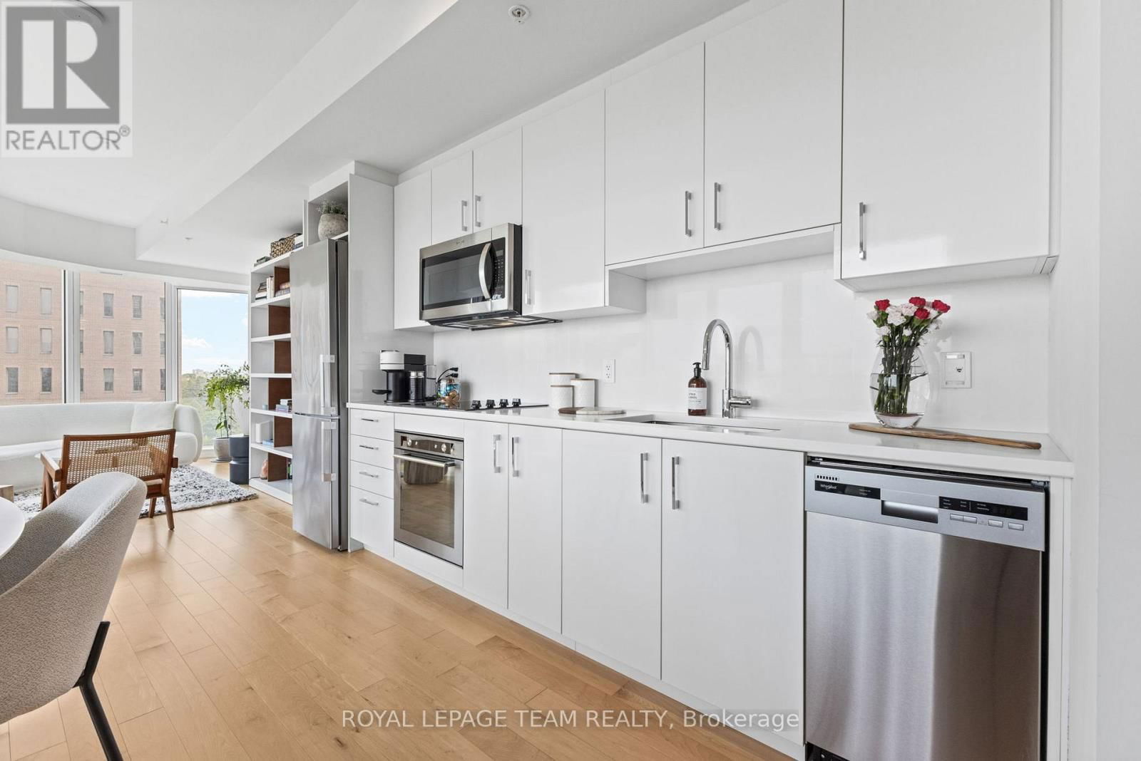 809 - 805 CARLING AVENUE Image 8