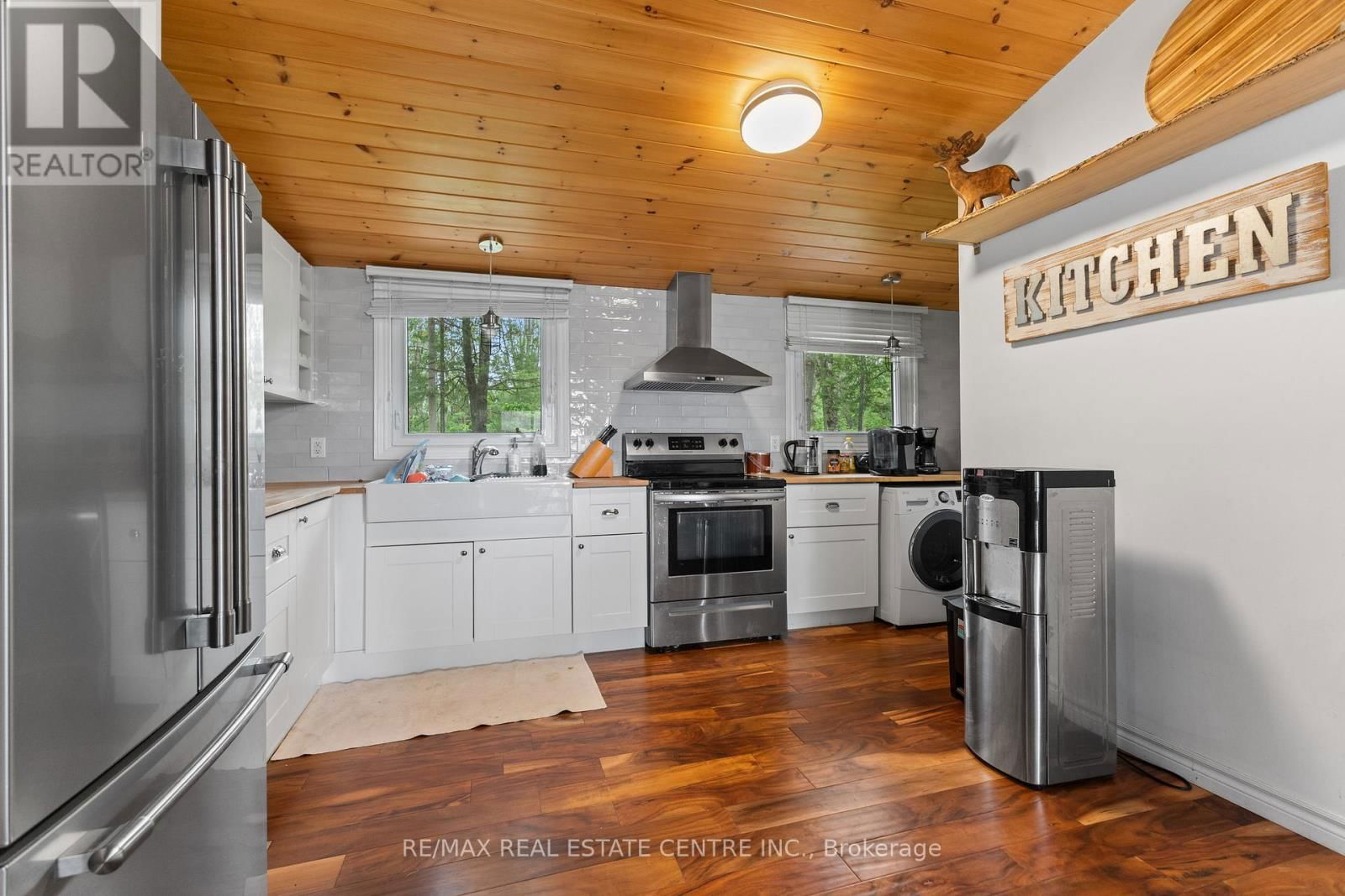 3012 GREENWOOD LANE Image 10