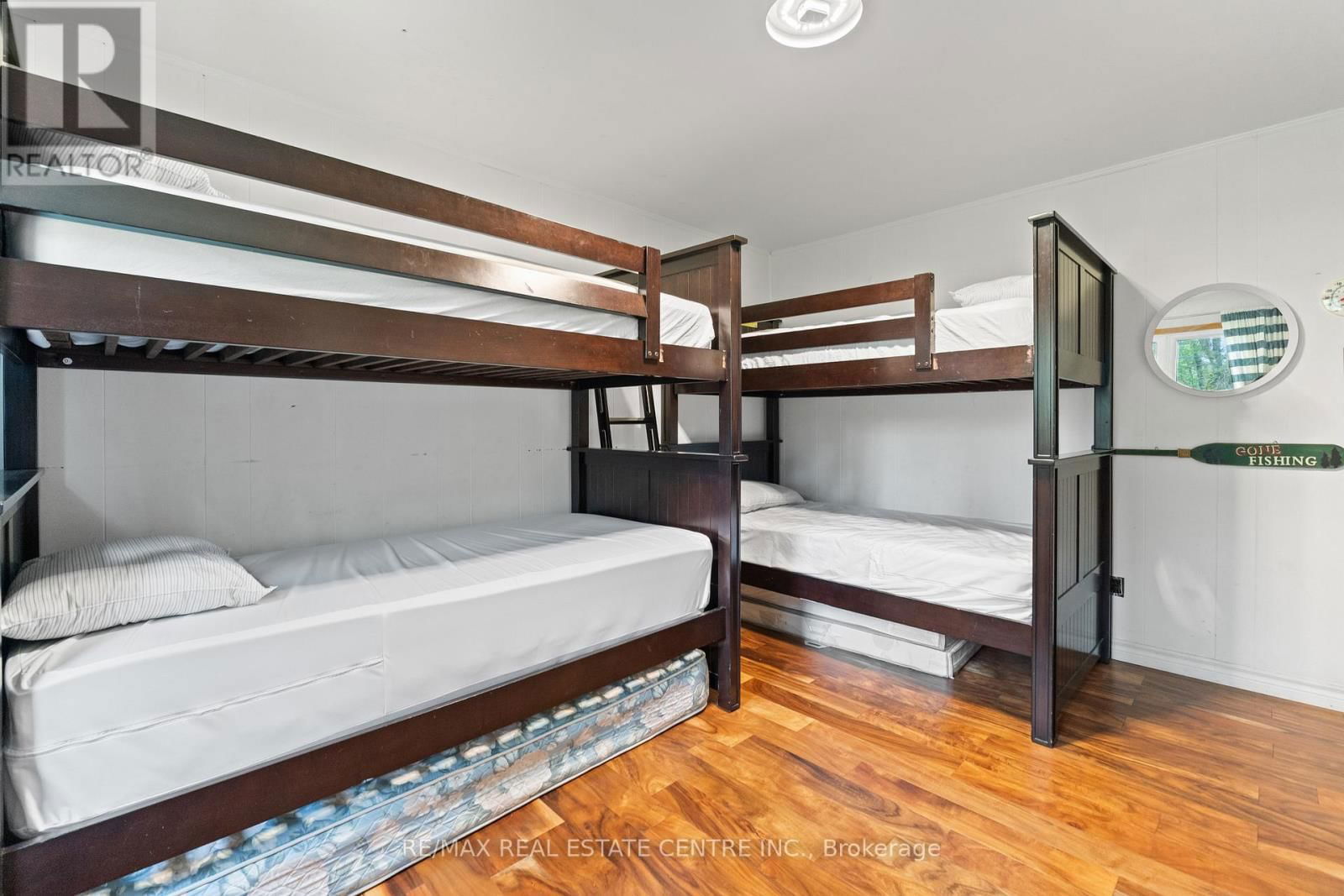 3012 GREENWOOD LANE Image 24