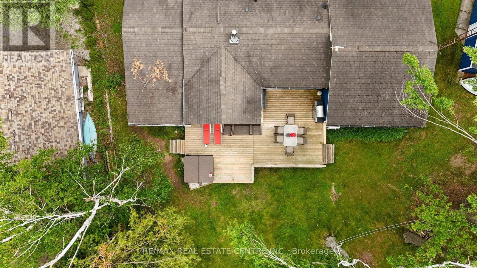 3012 GREENWOOD LANE Image 36