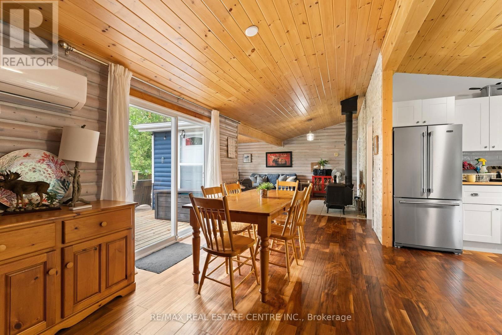 3012 GREENWOOD LANE Image 8