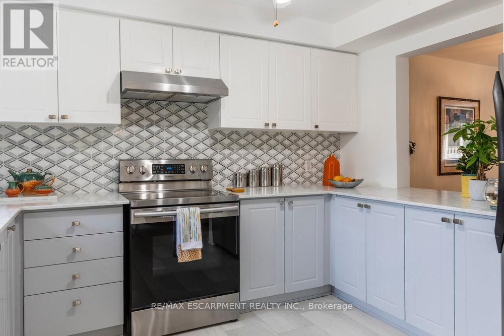 1 - 31 MOSS BOULEVARD Image 10