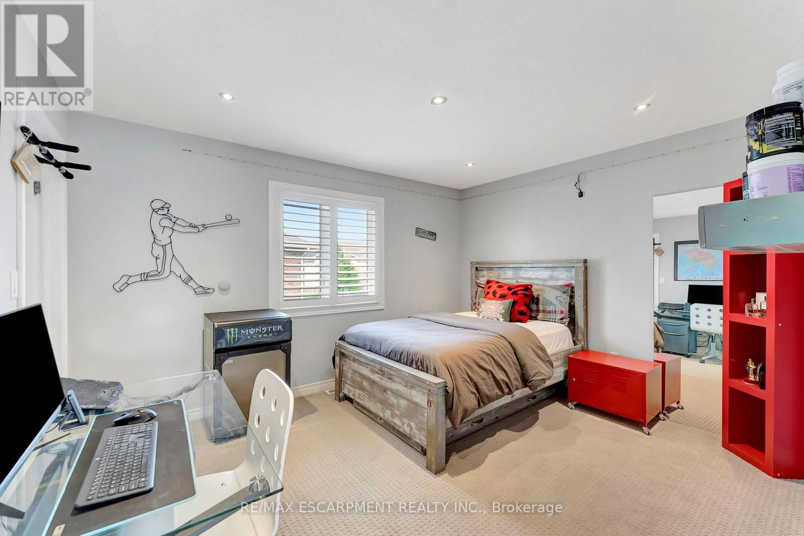 349 VALRIDGE DRIVE Image 21