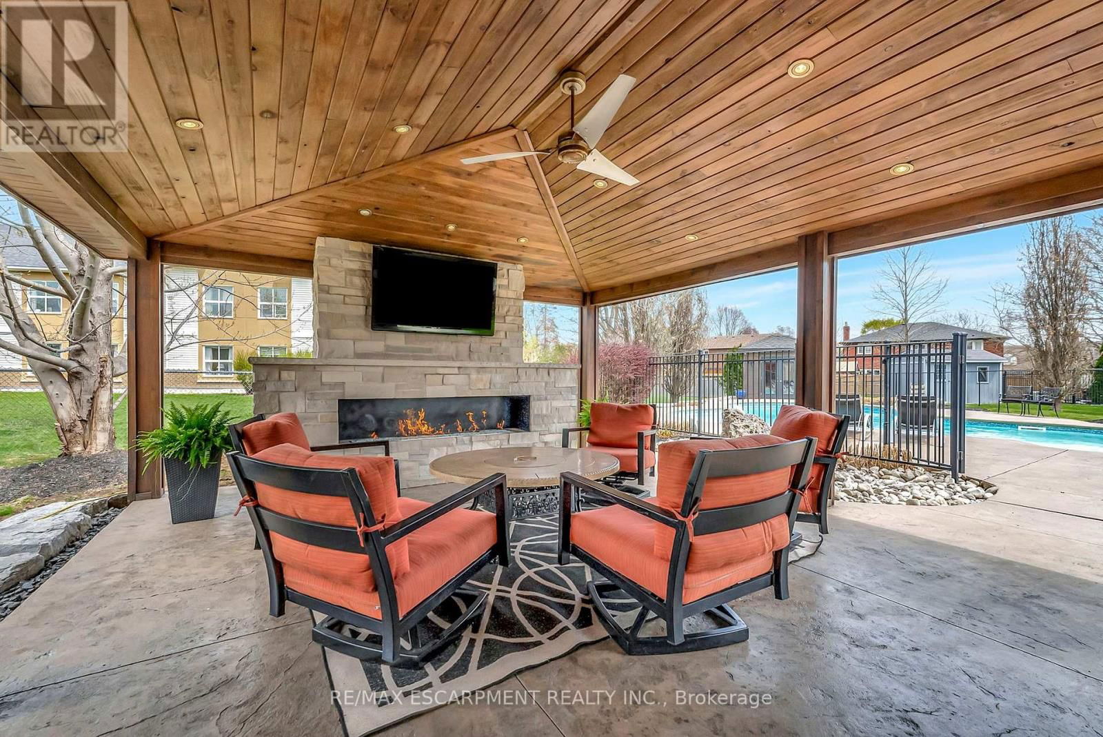 349 VALRIDGE DRIVE Image 30